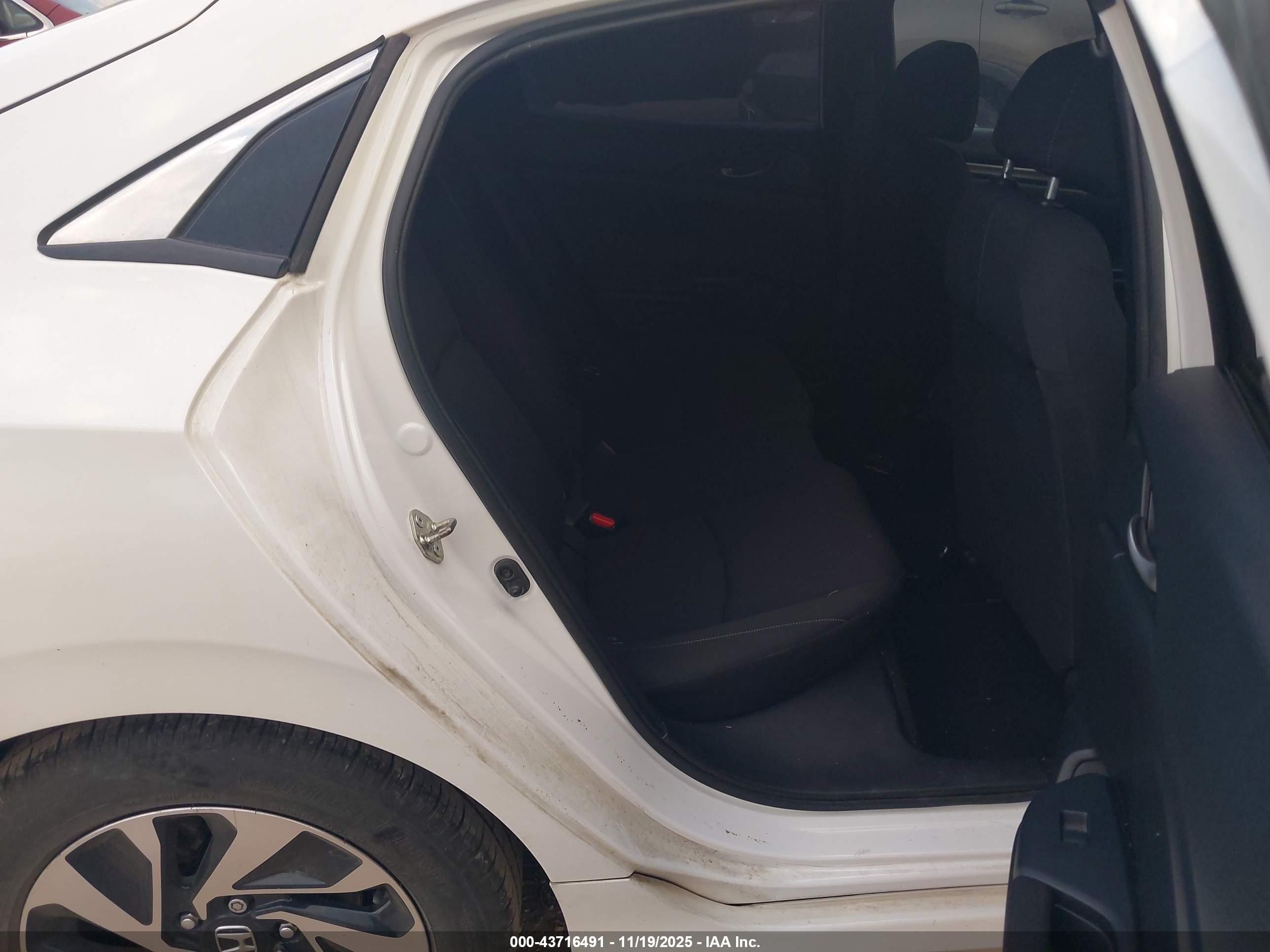 HONDA CIVIC image 8