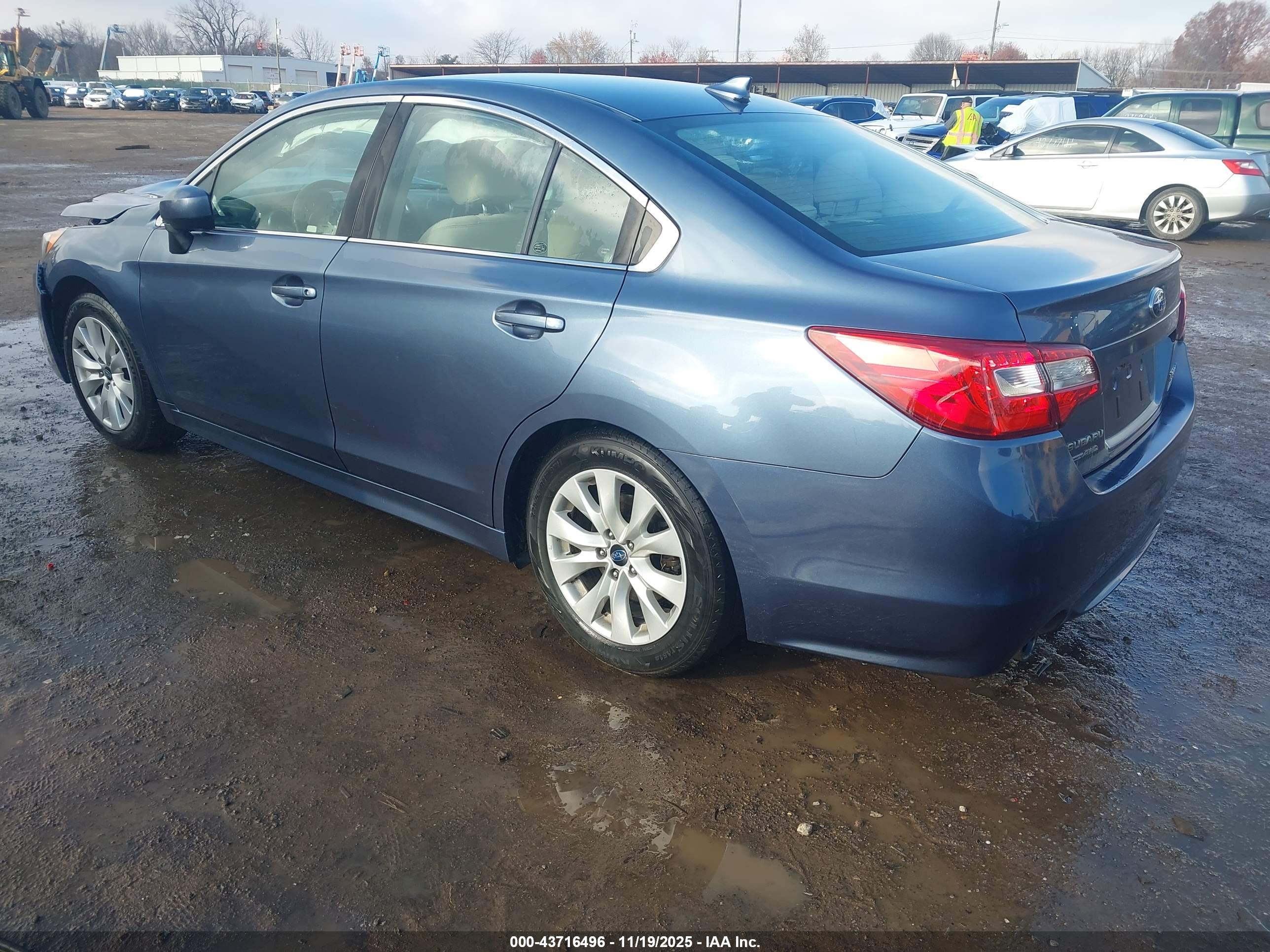 SUBARU LEGACY image 3