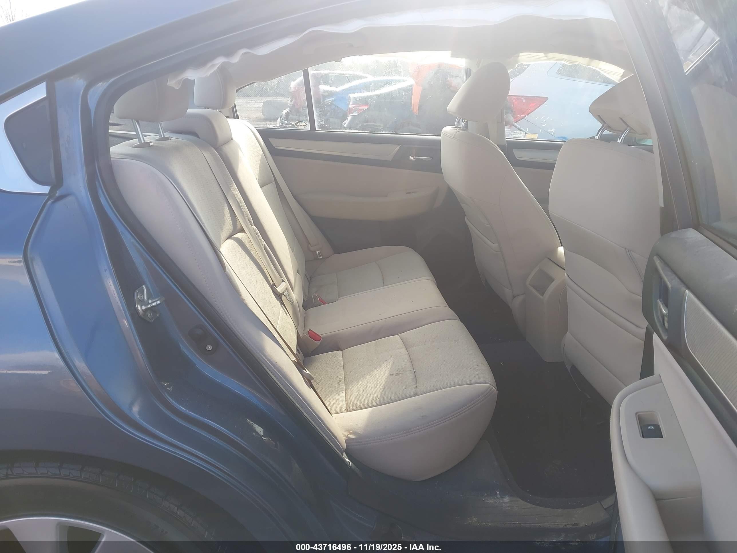 SUBARU LEGACY image 8