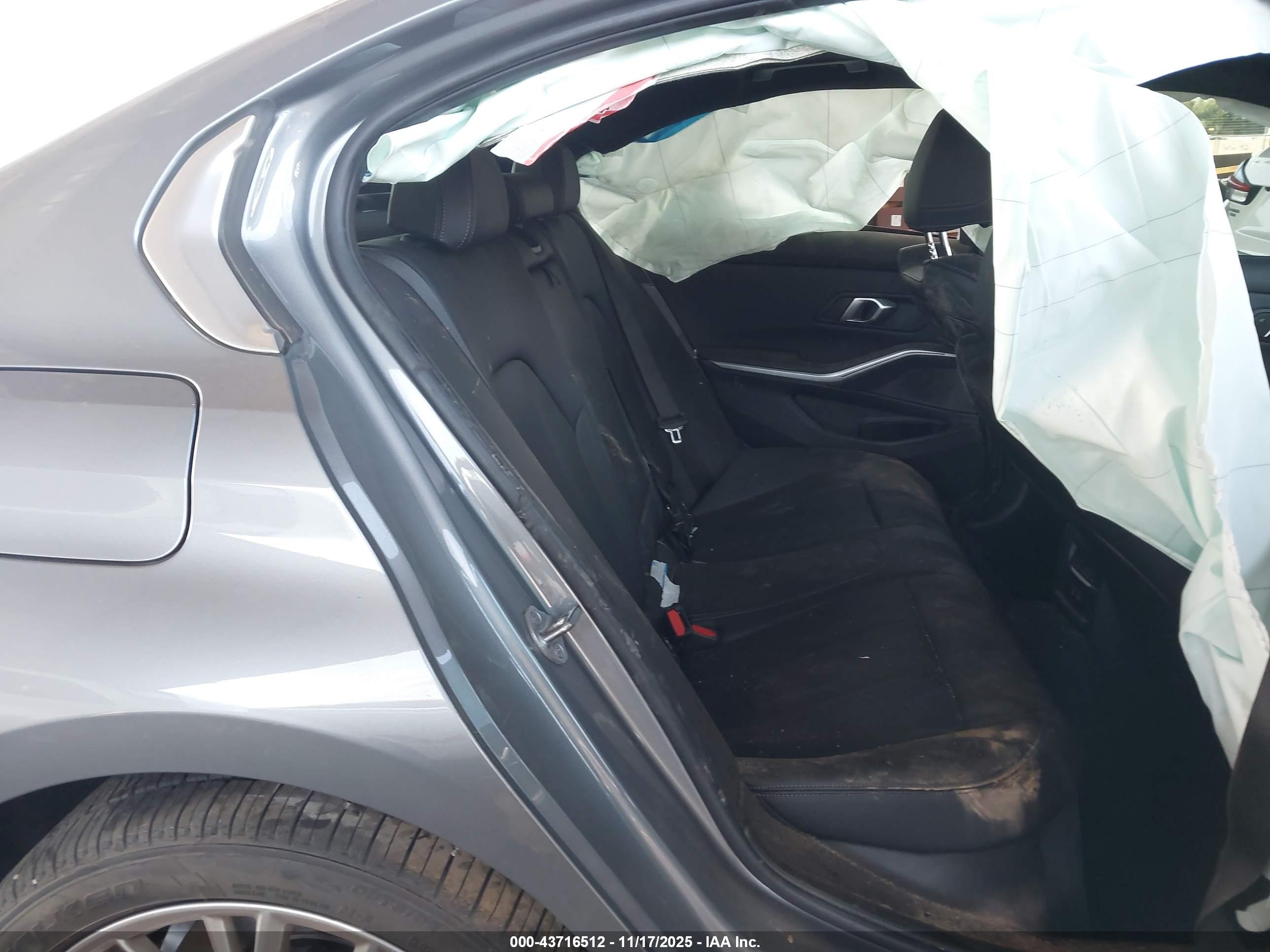 BMW 330I image 8