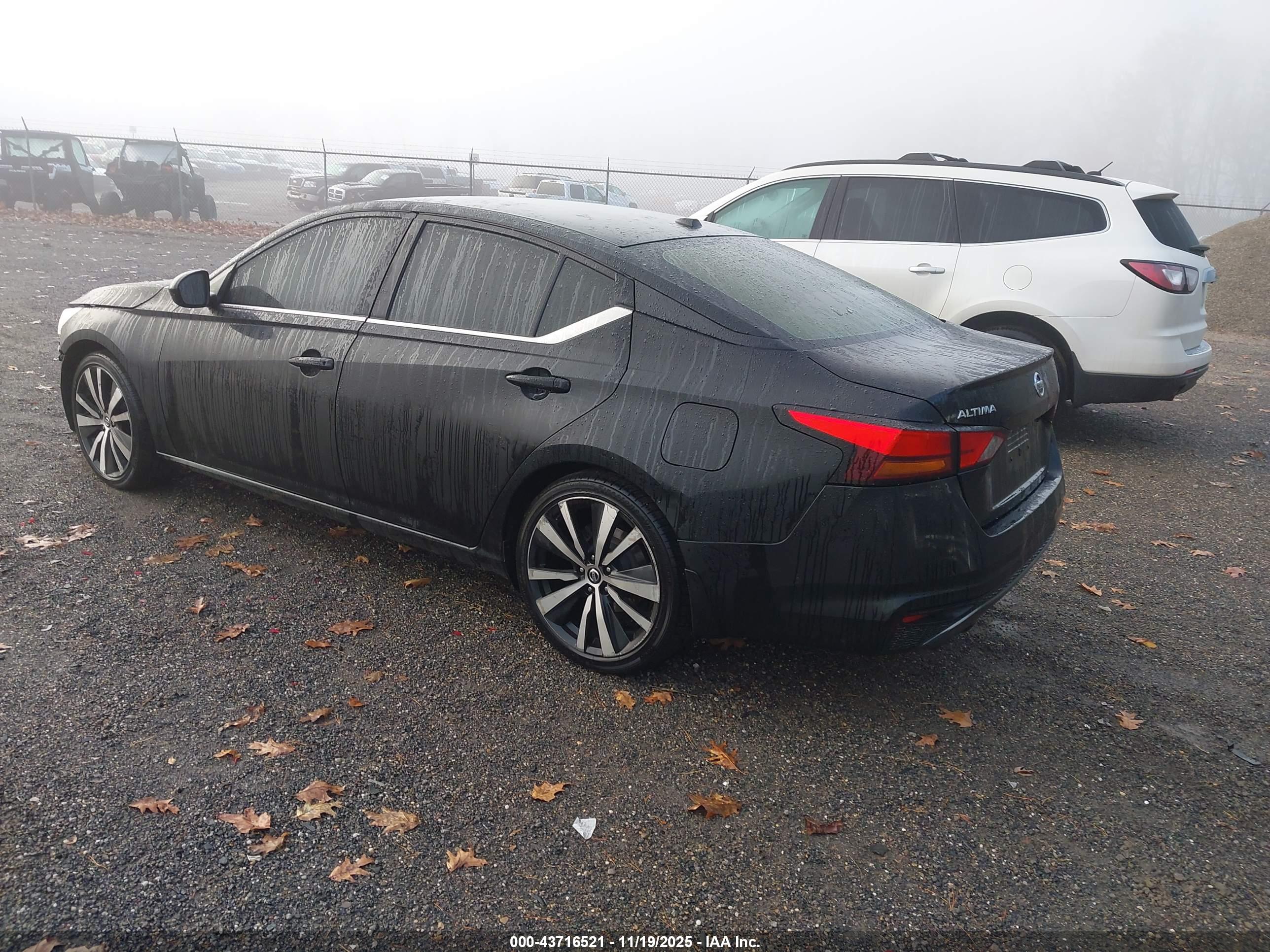 NISSAN ALTIMA image 3
