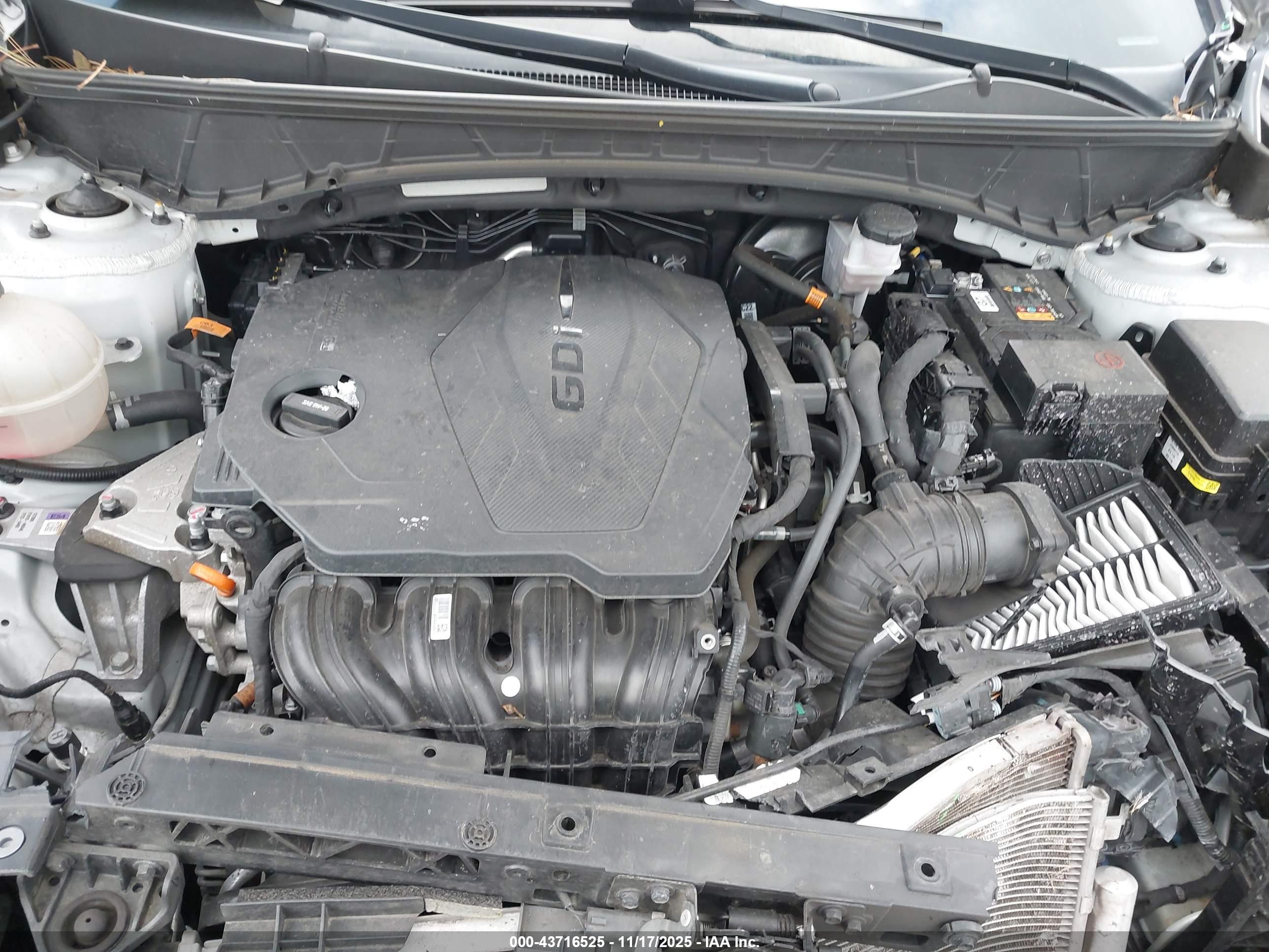 HYUNDAI TUCSON image 10