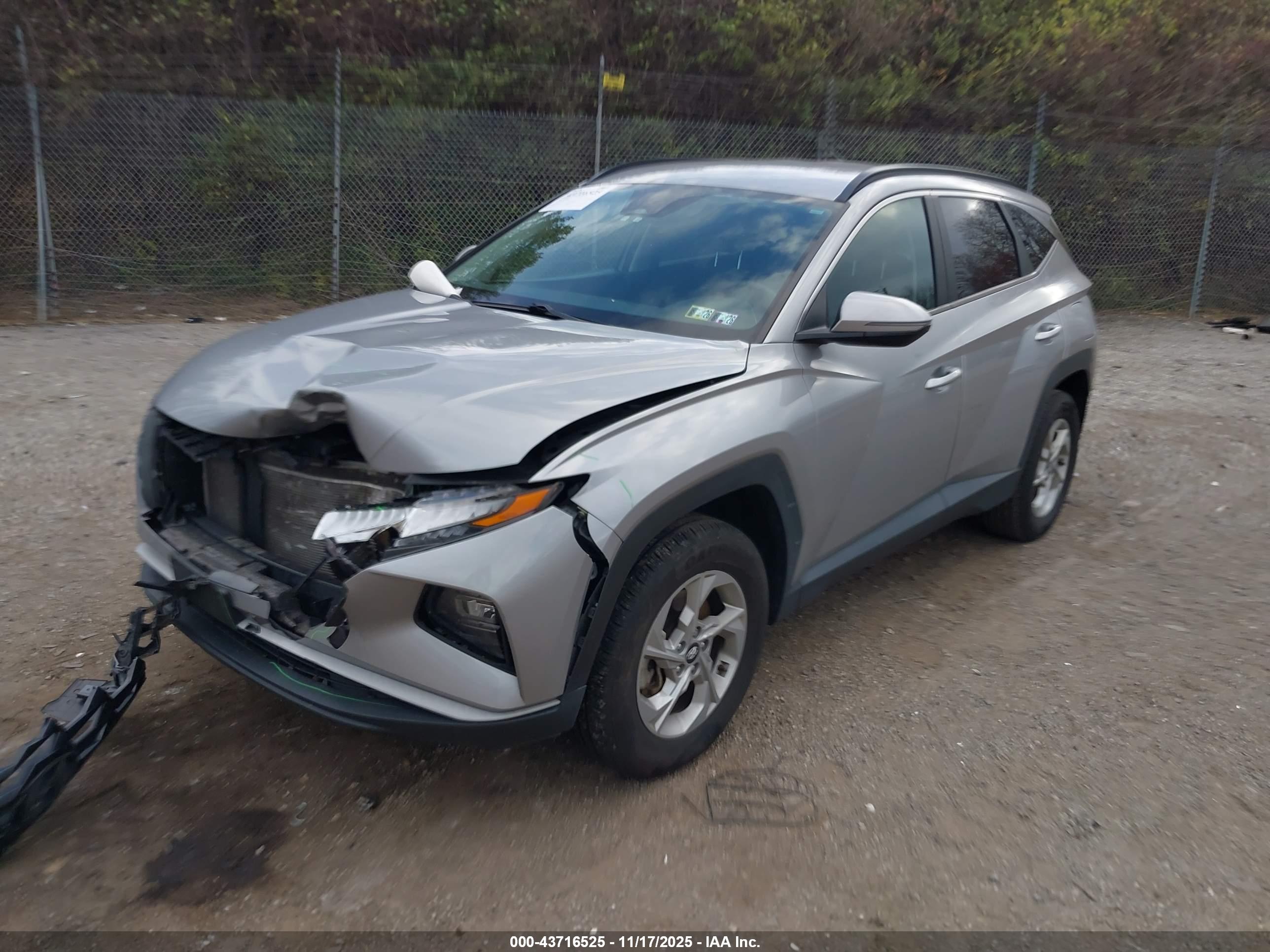 HYUNDAI TUCSON image 2