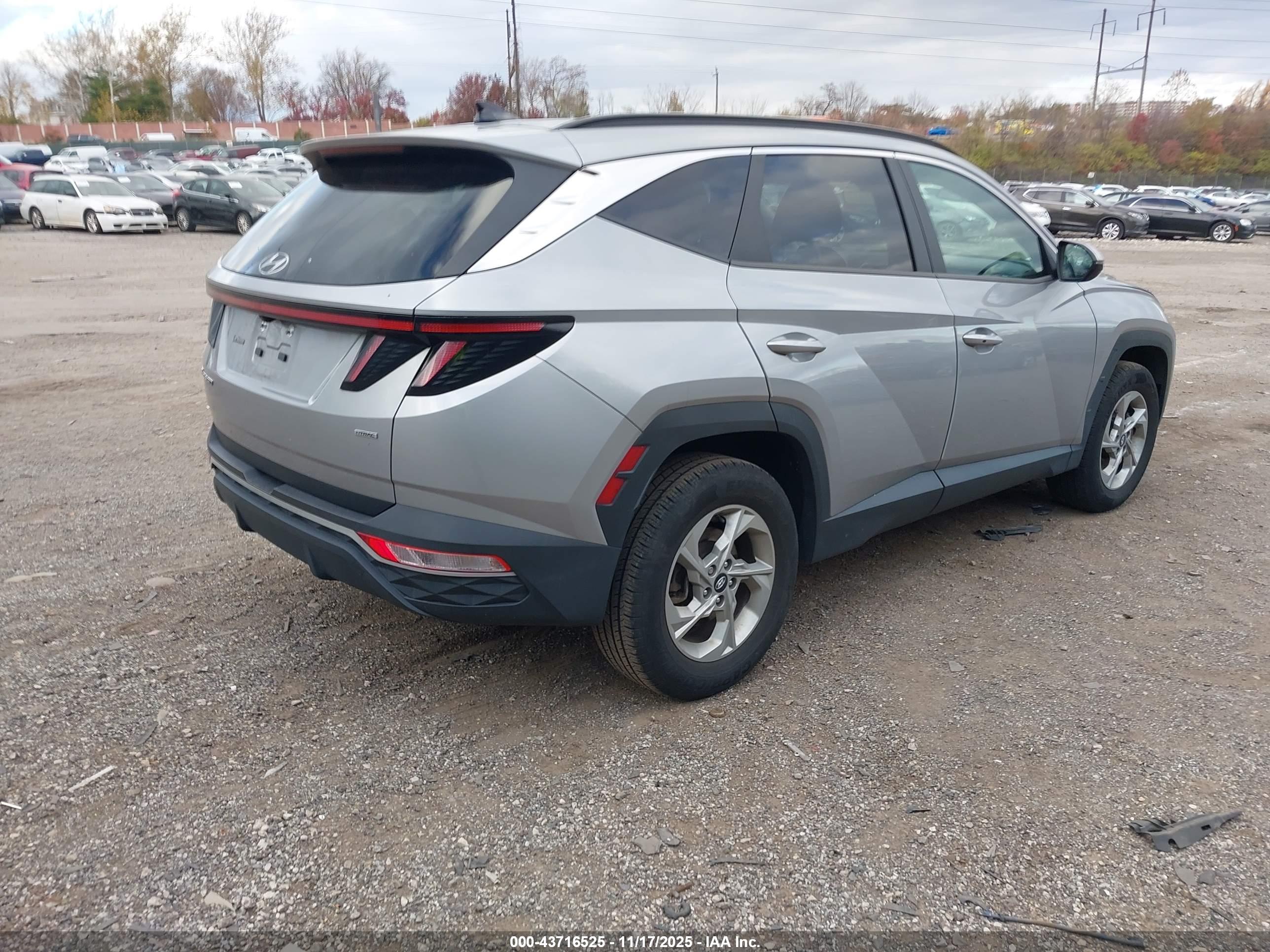 HYUNDAI TUCSON image 4