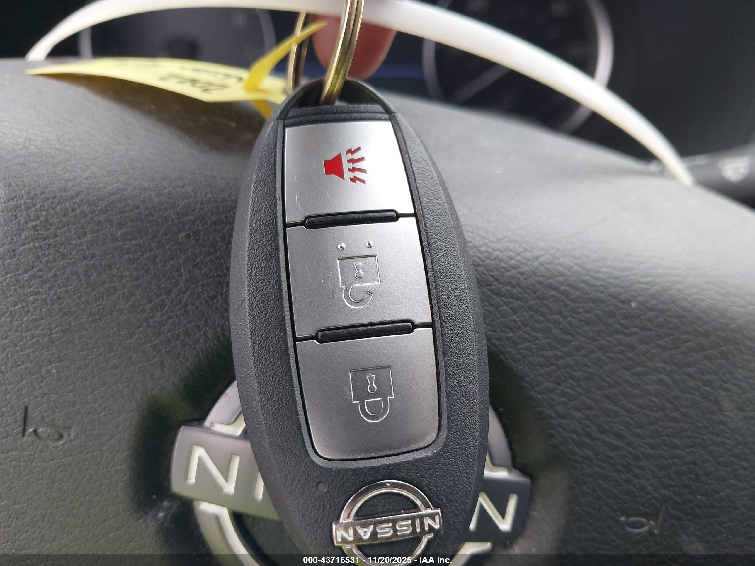 NISSAN FRONTIER image 11