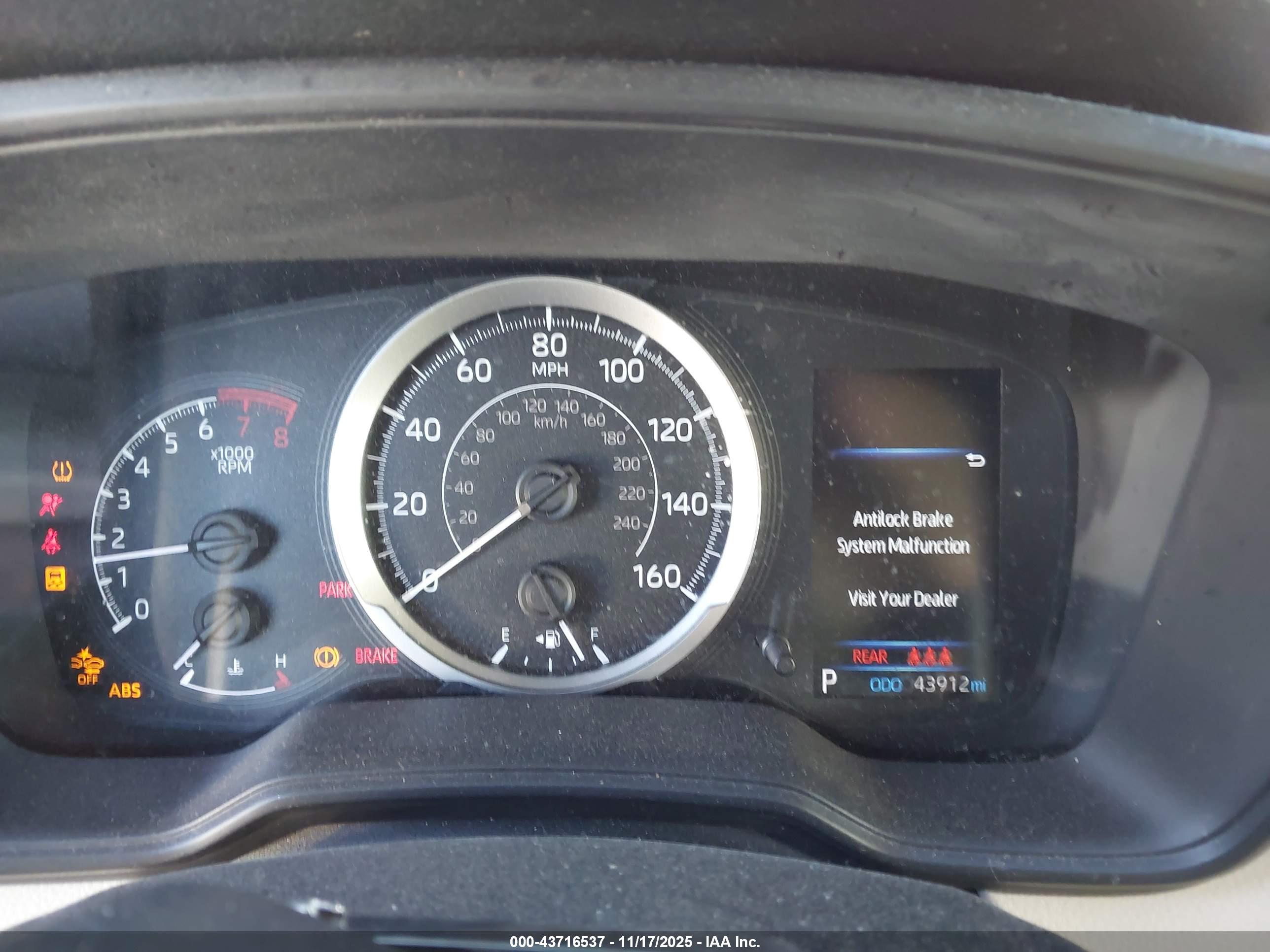 TOYOTA COROLLA image 7