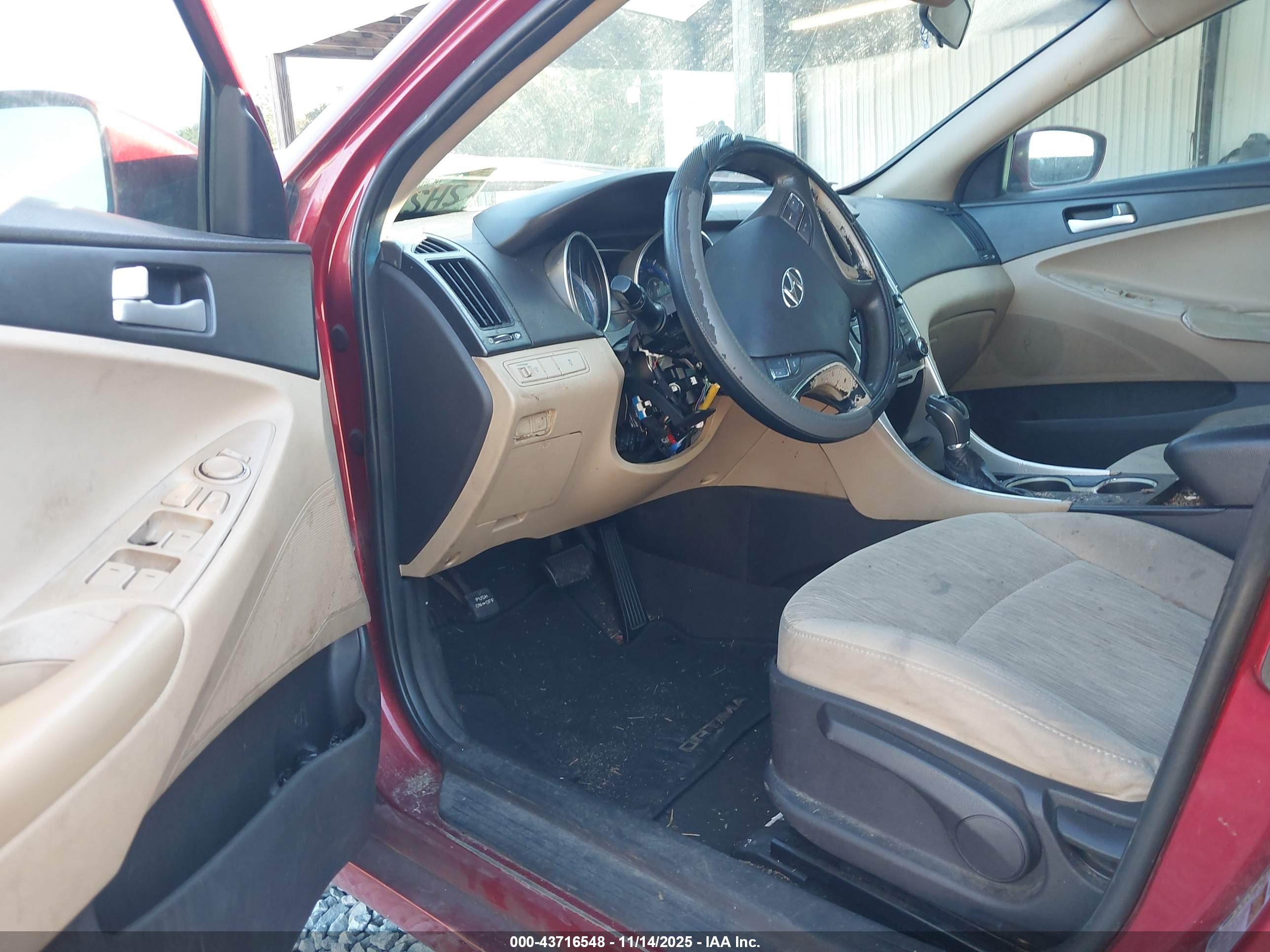 HYUNDAI SONATA image 5