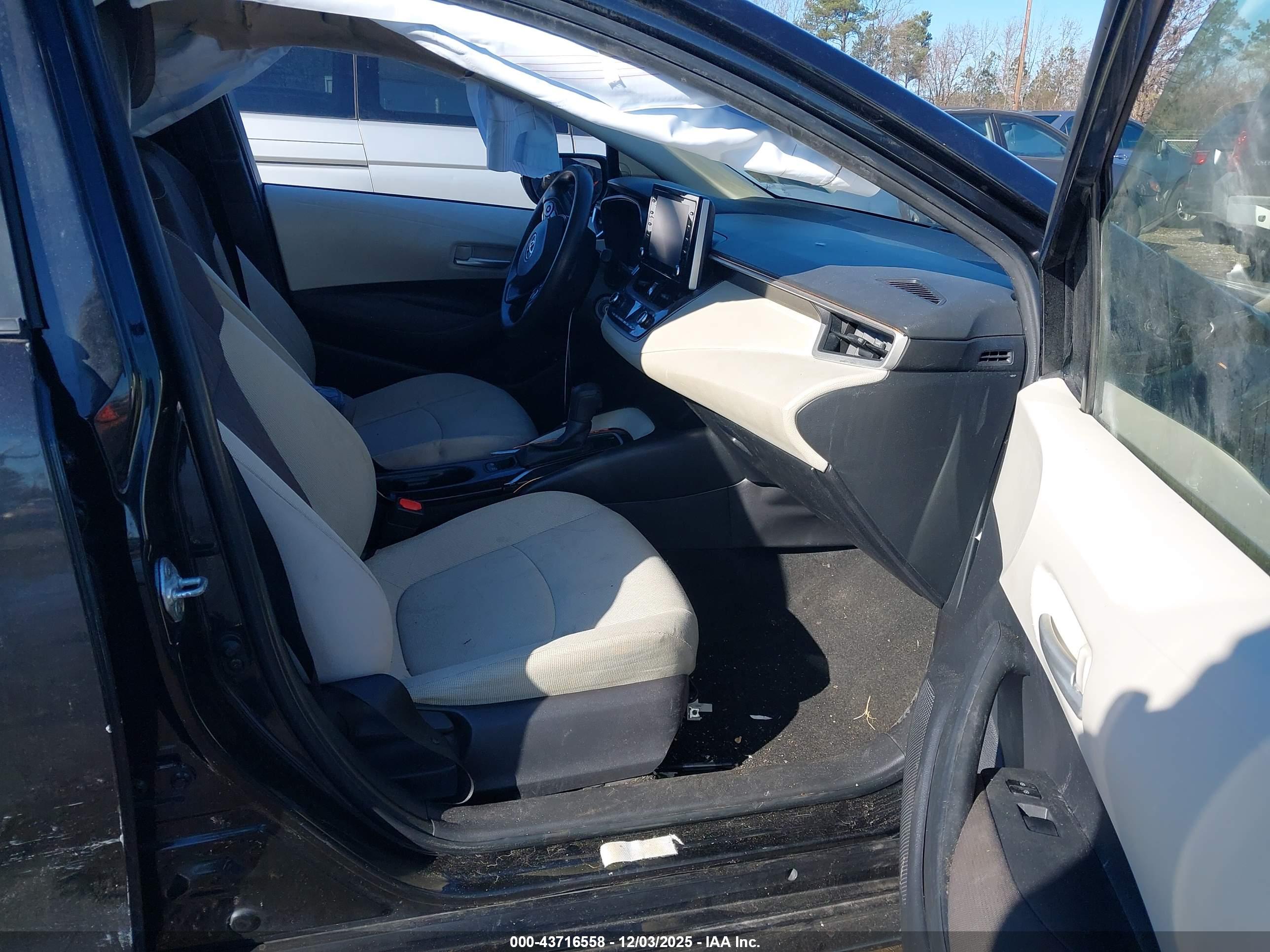 TOYOTA COROLLA image 5