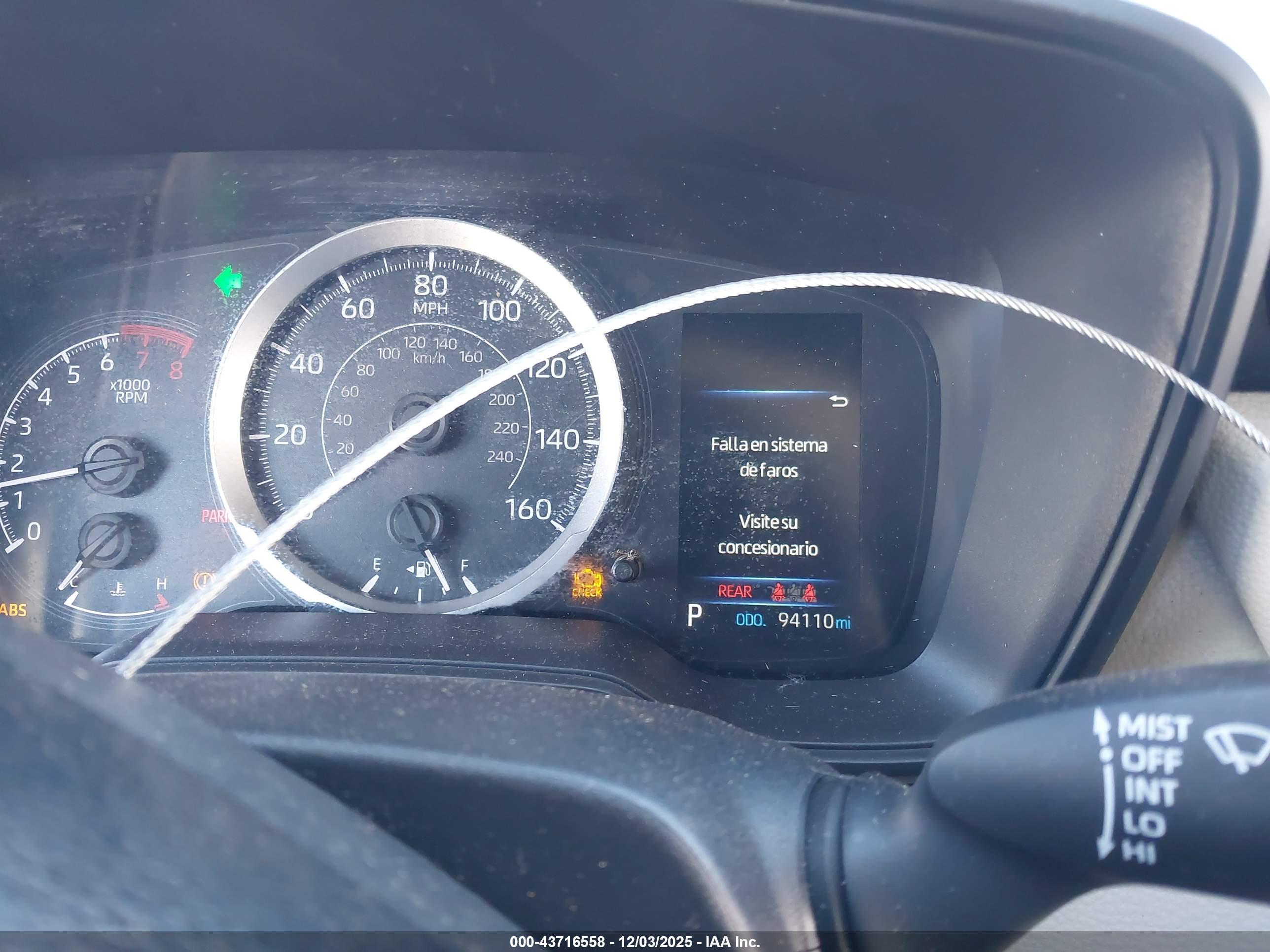 TOYOTA COROLLA image 7