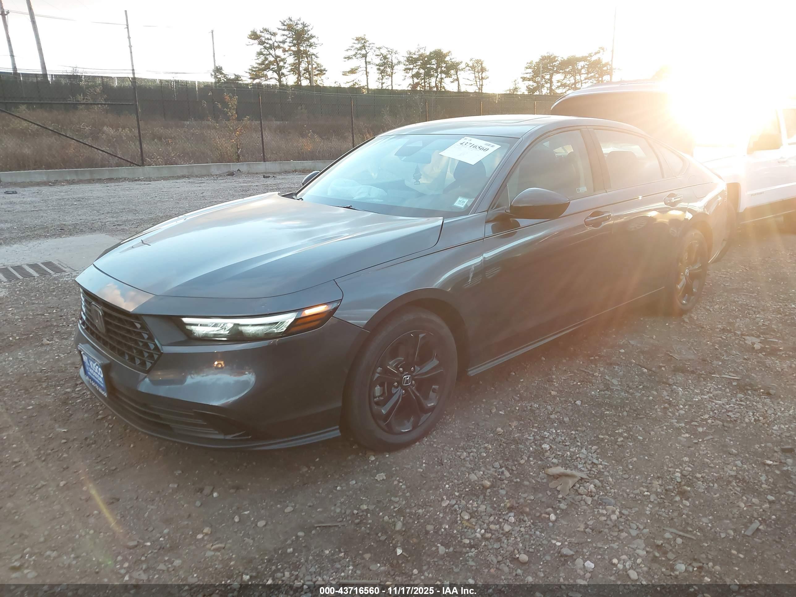 HONDA ACCORD image 2