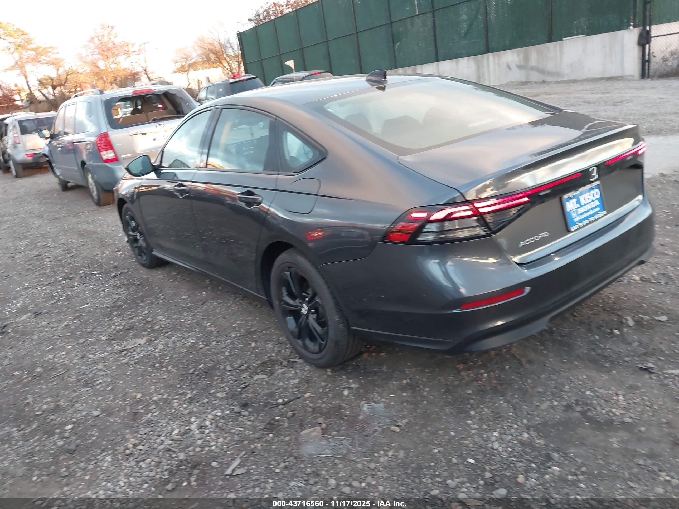HONDA ACCORD image 3