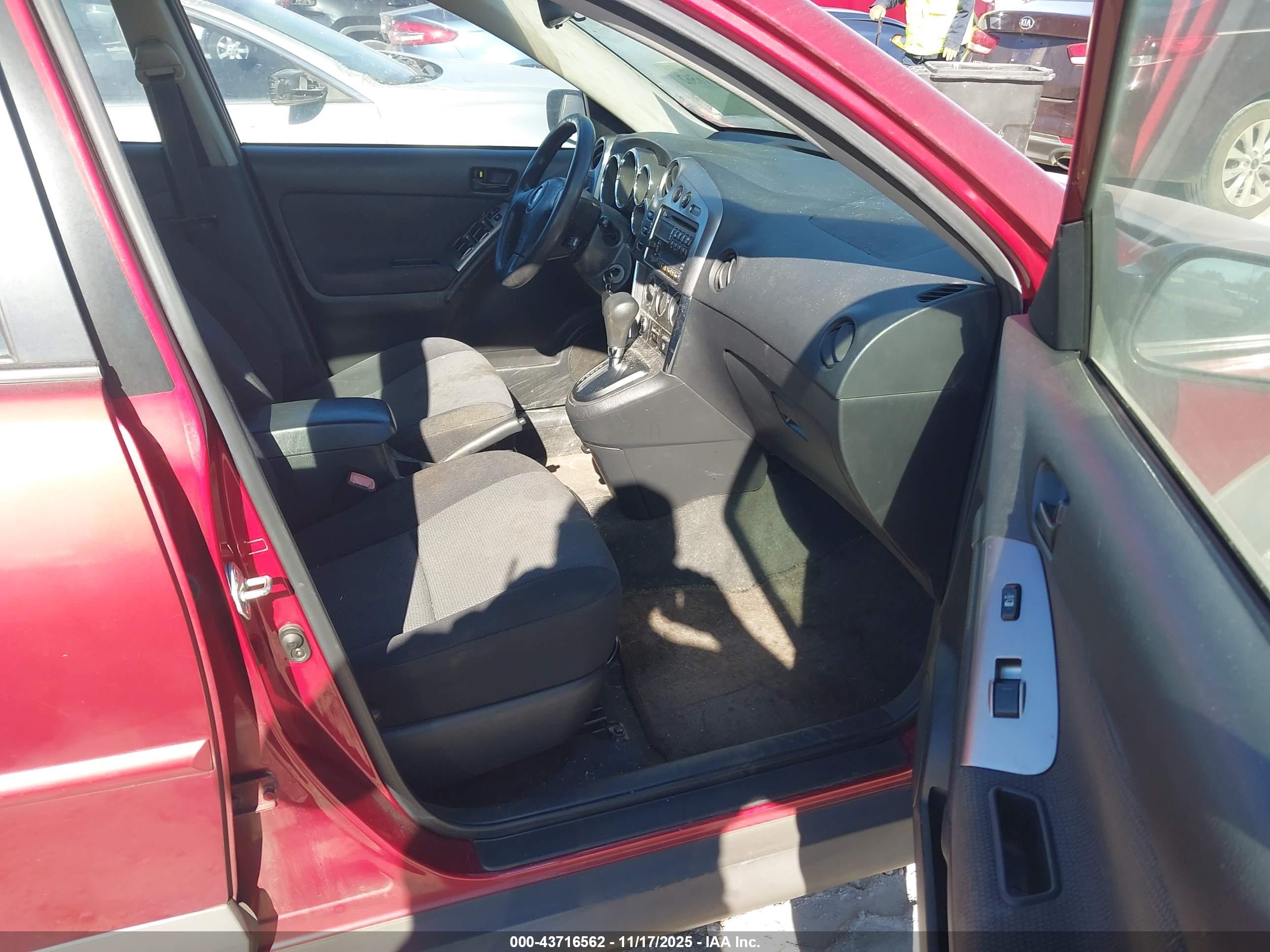 PONTIAC VIBE image 5