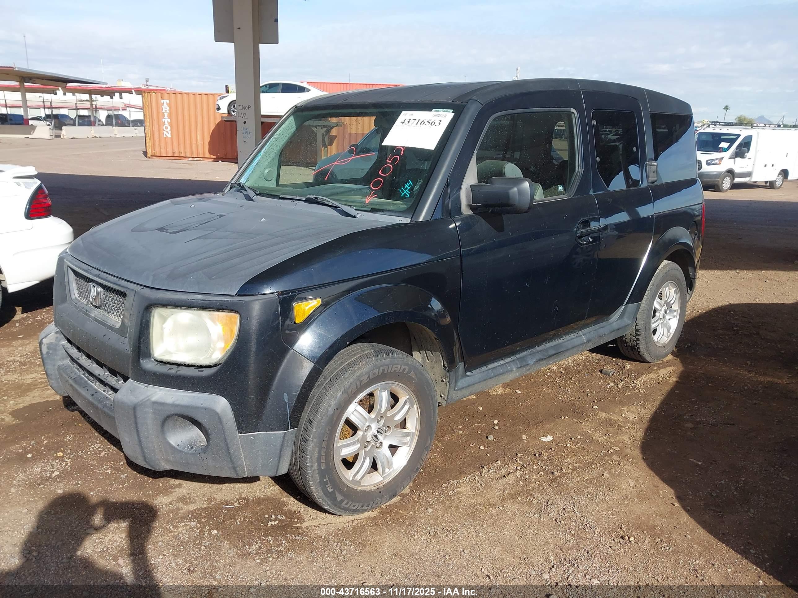 HONDA ELEMENT image 2