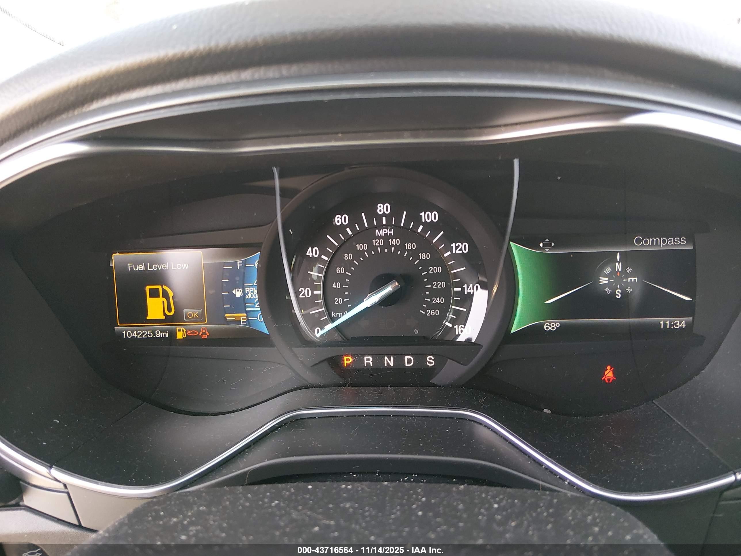 FORD FUSION image 7