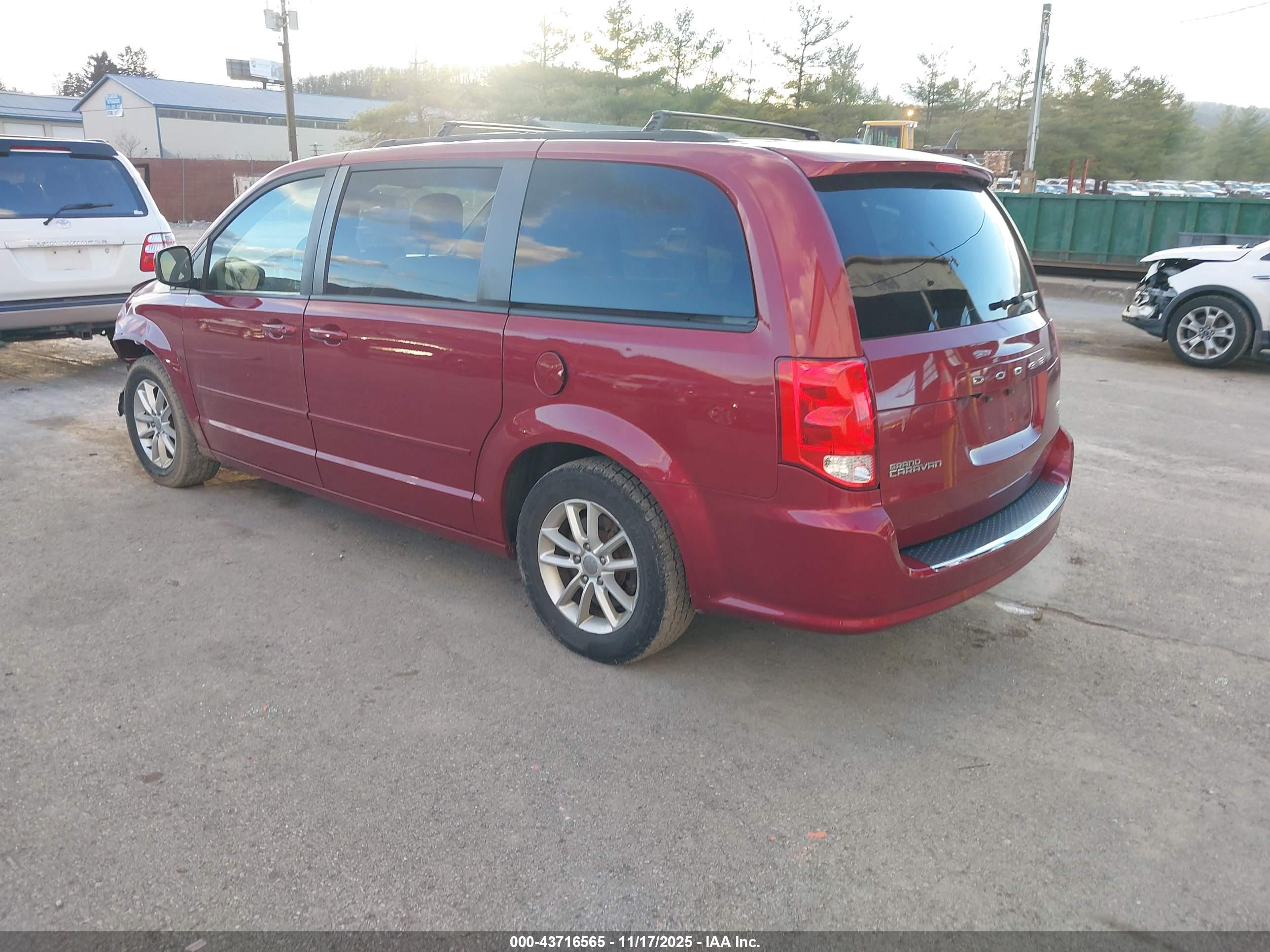 DODGE GRAND image 3