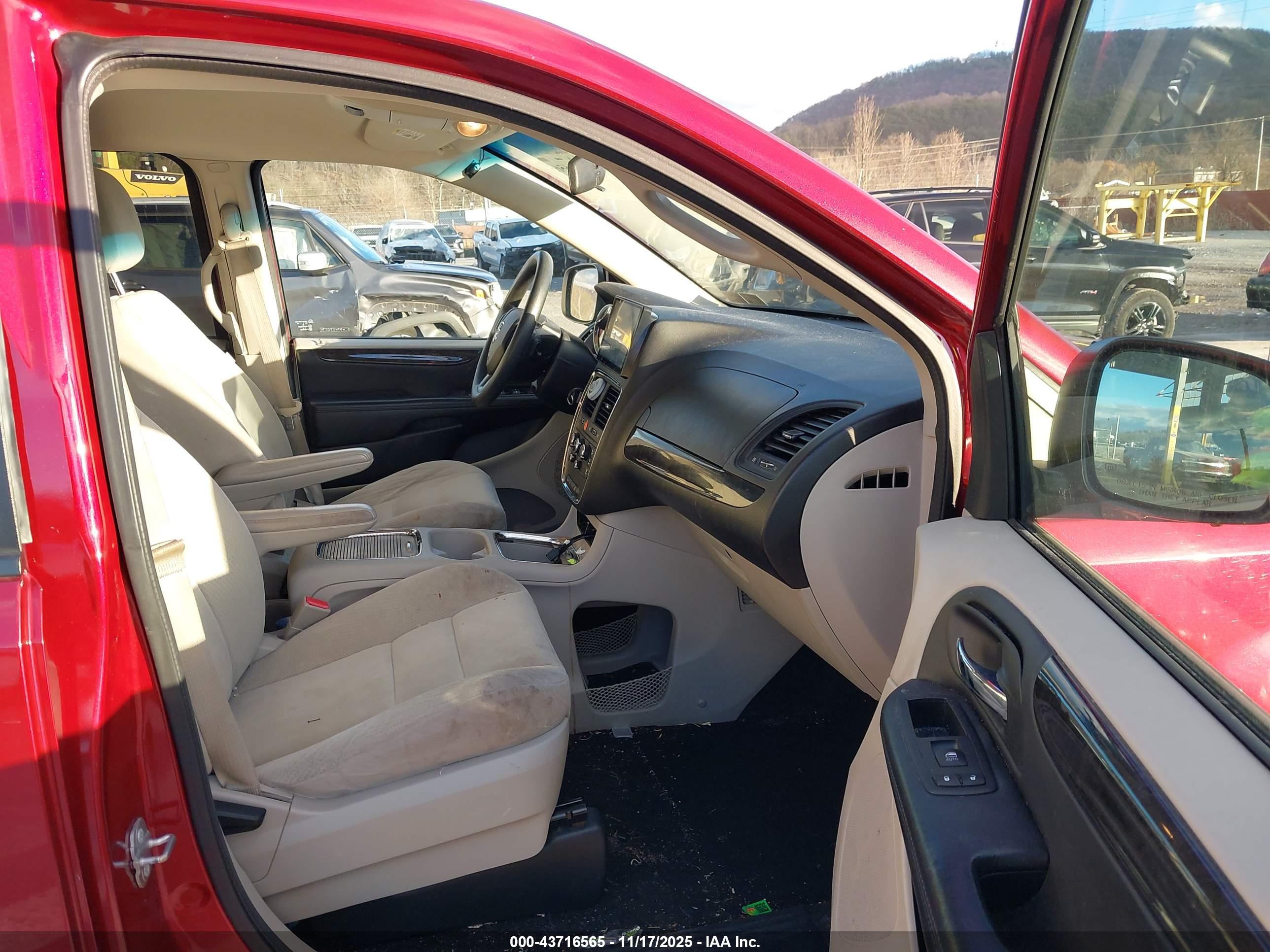 DODGE GRAND image 5