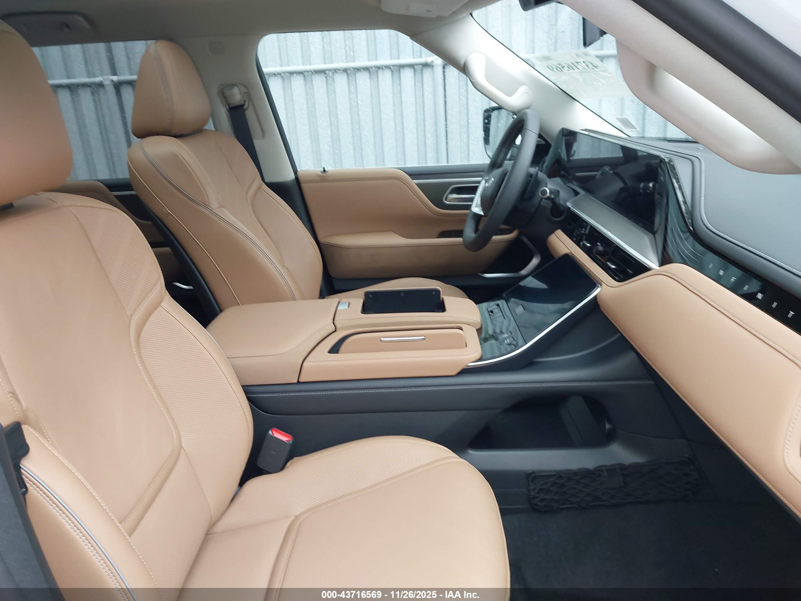 INFINITI QX80 image 5