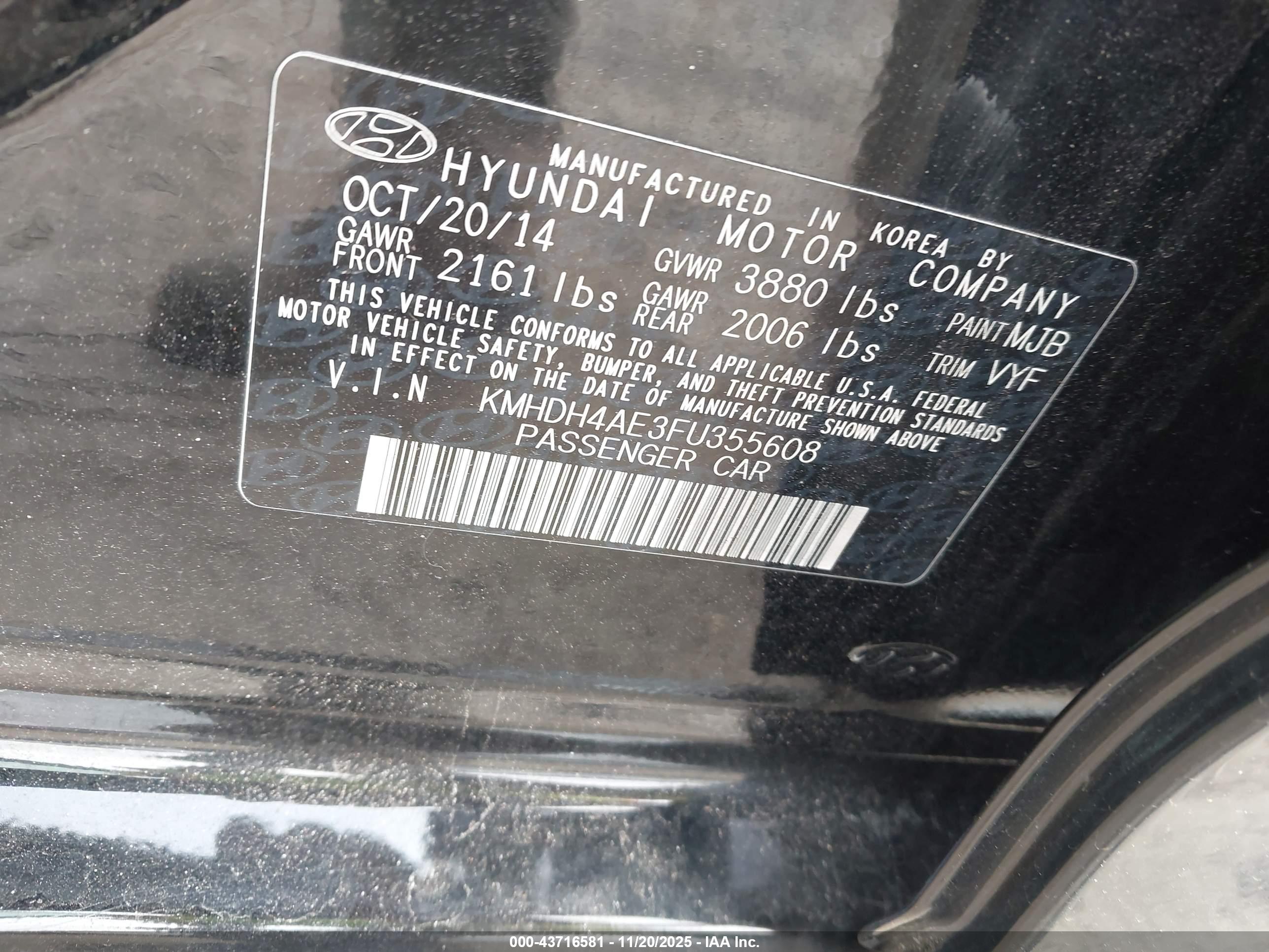 HYUNDAI ELANTRA image 9