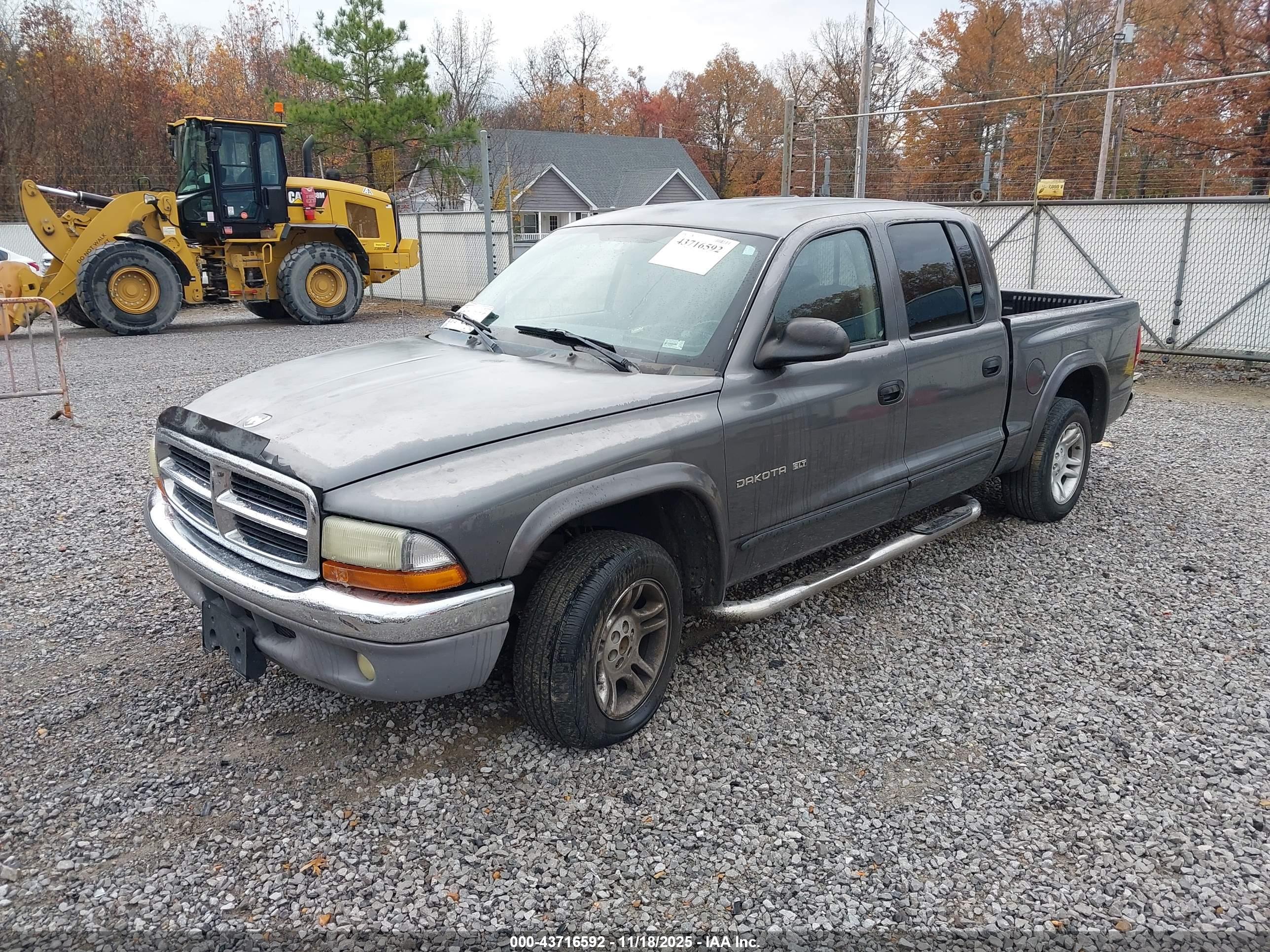 DODGE DAKOTA image 2