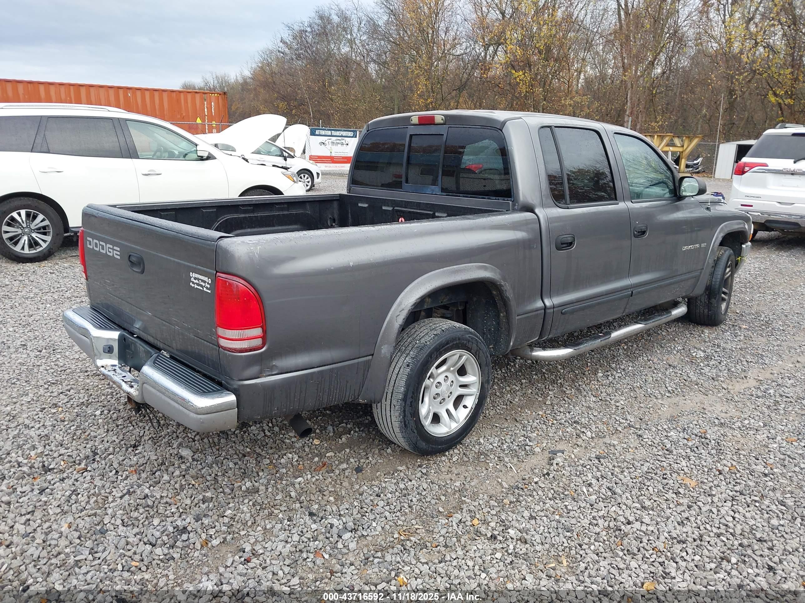 DODGE DAKOTA image 4