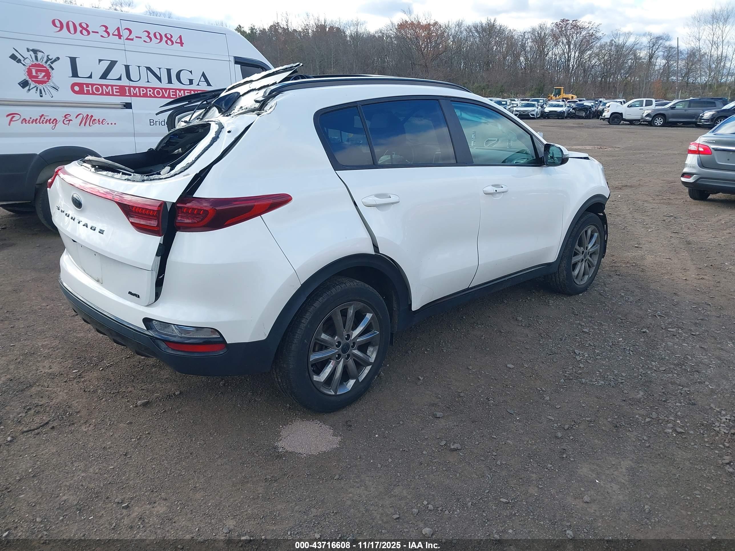 KIA SPORTAGE image 4