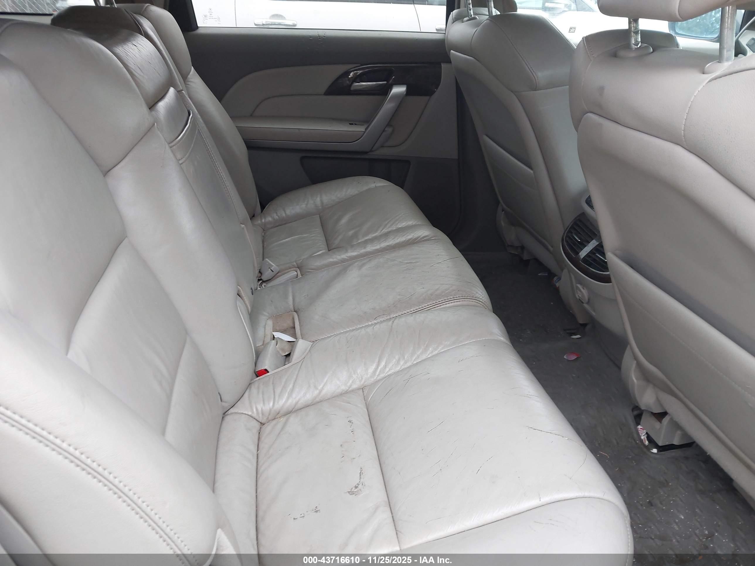 ACURA MDX image 8