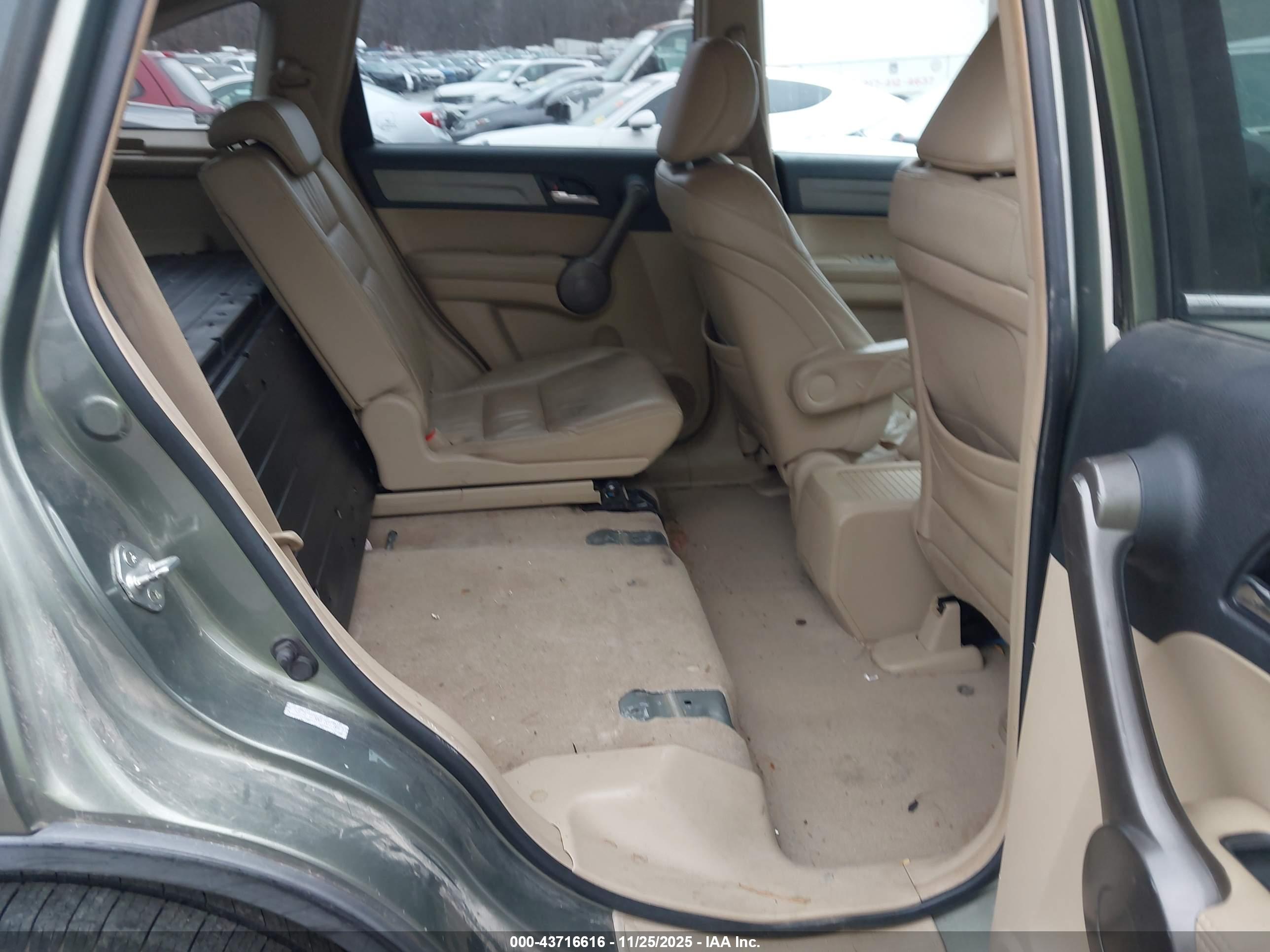 HONDA CR-V image 8