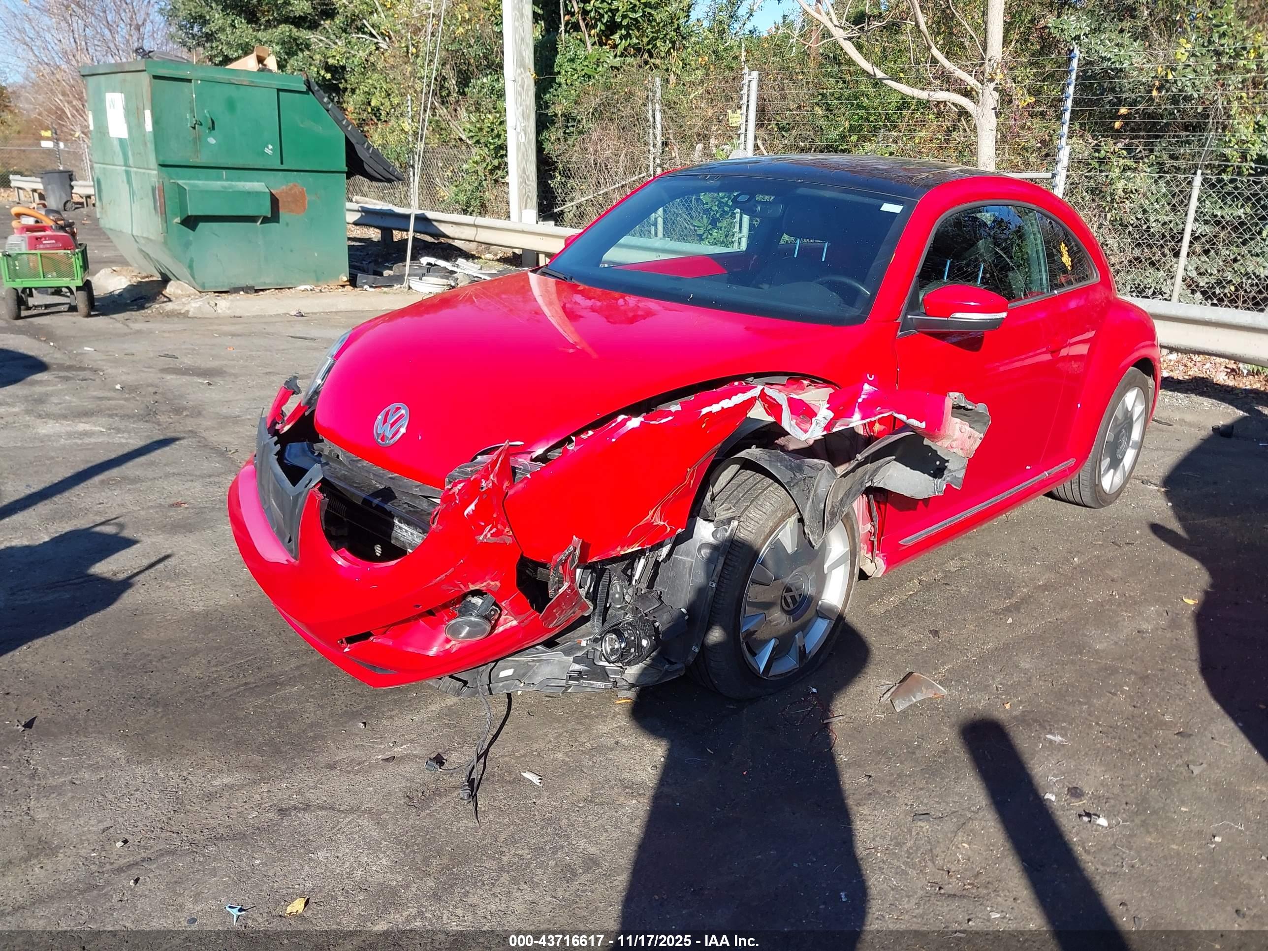 VOLKSWAGEN BEETLE image 2