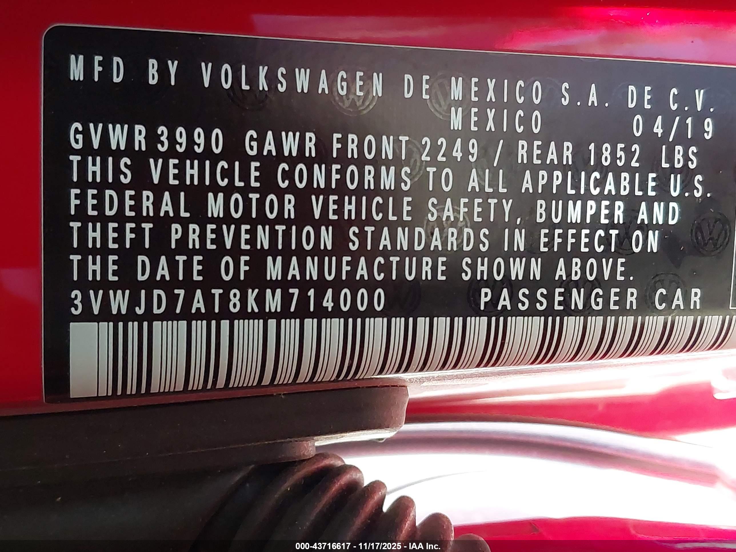 VOLKSWAGEN BEETLE image 9