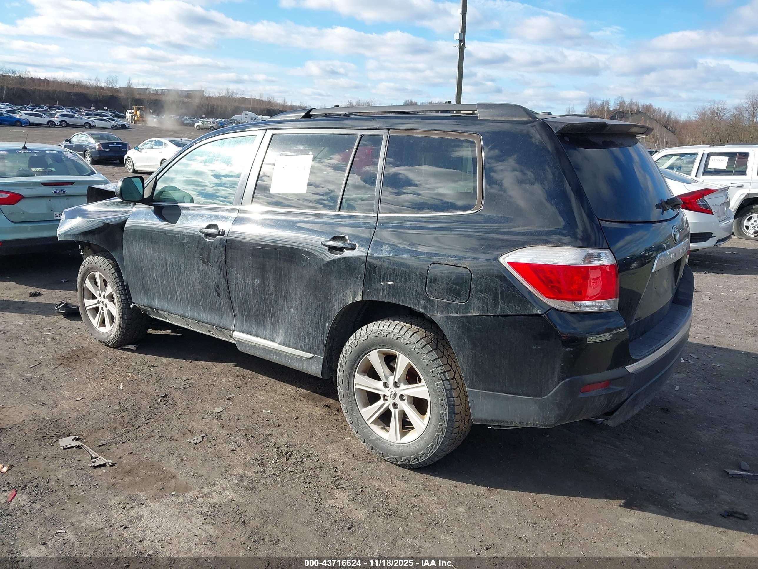 TOYOTA HIGHLANDER image 3