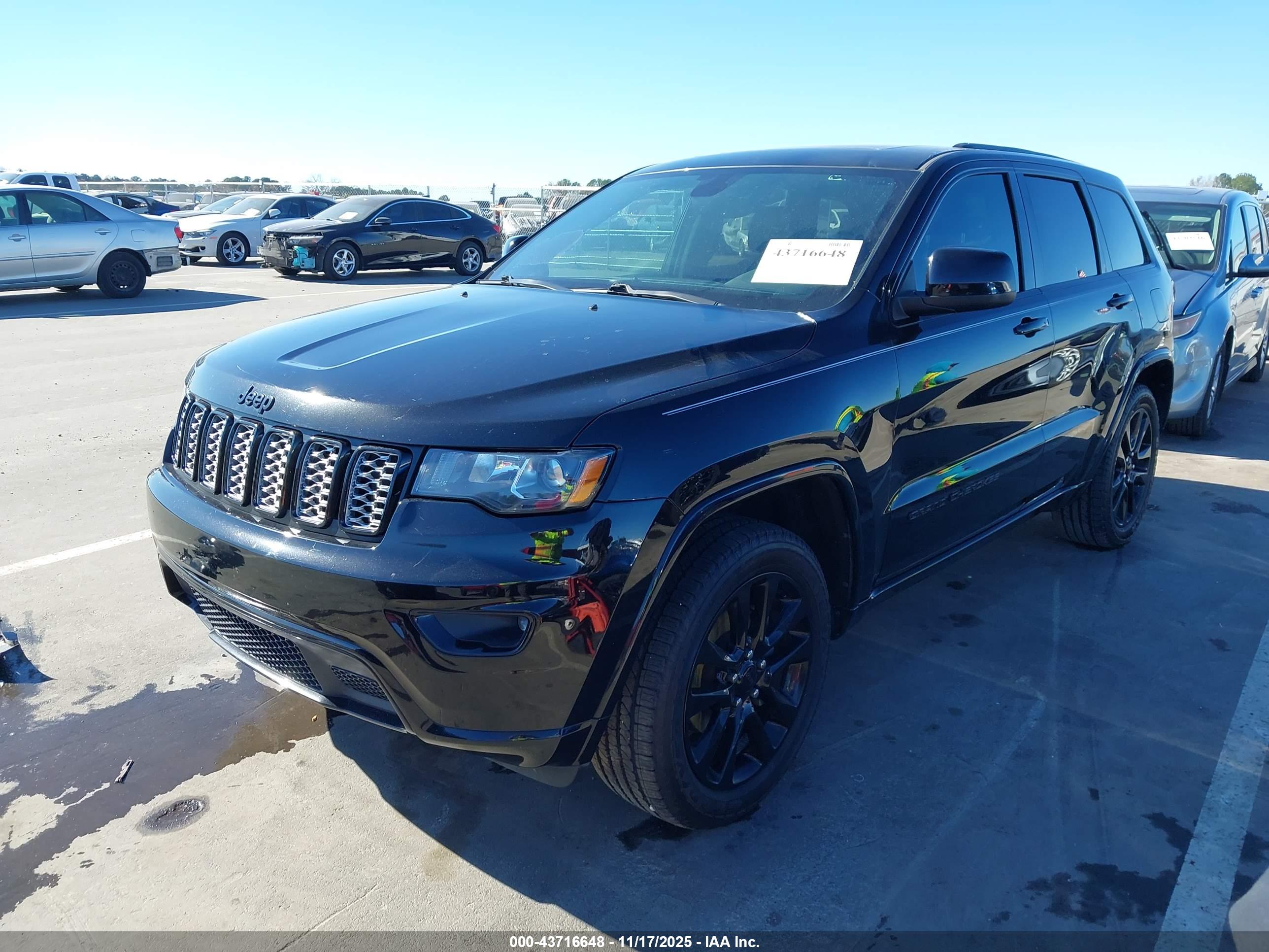 JEEP GRAND image 2