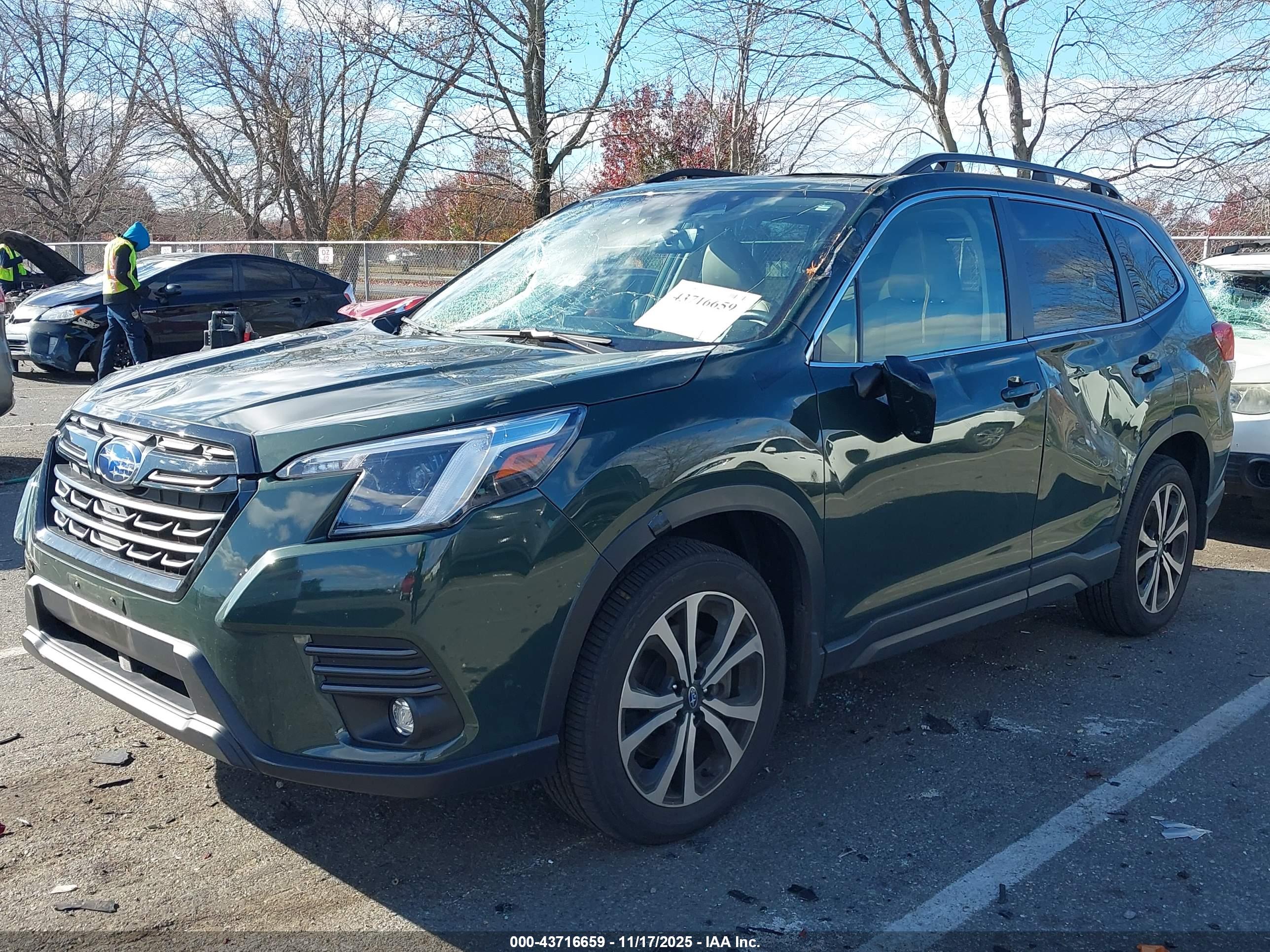 SUBARU FORESTER image 2