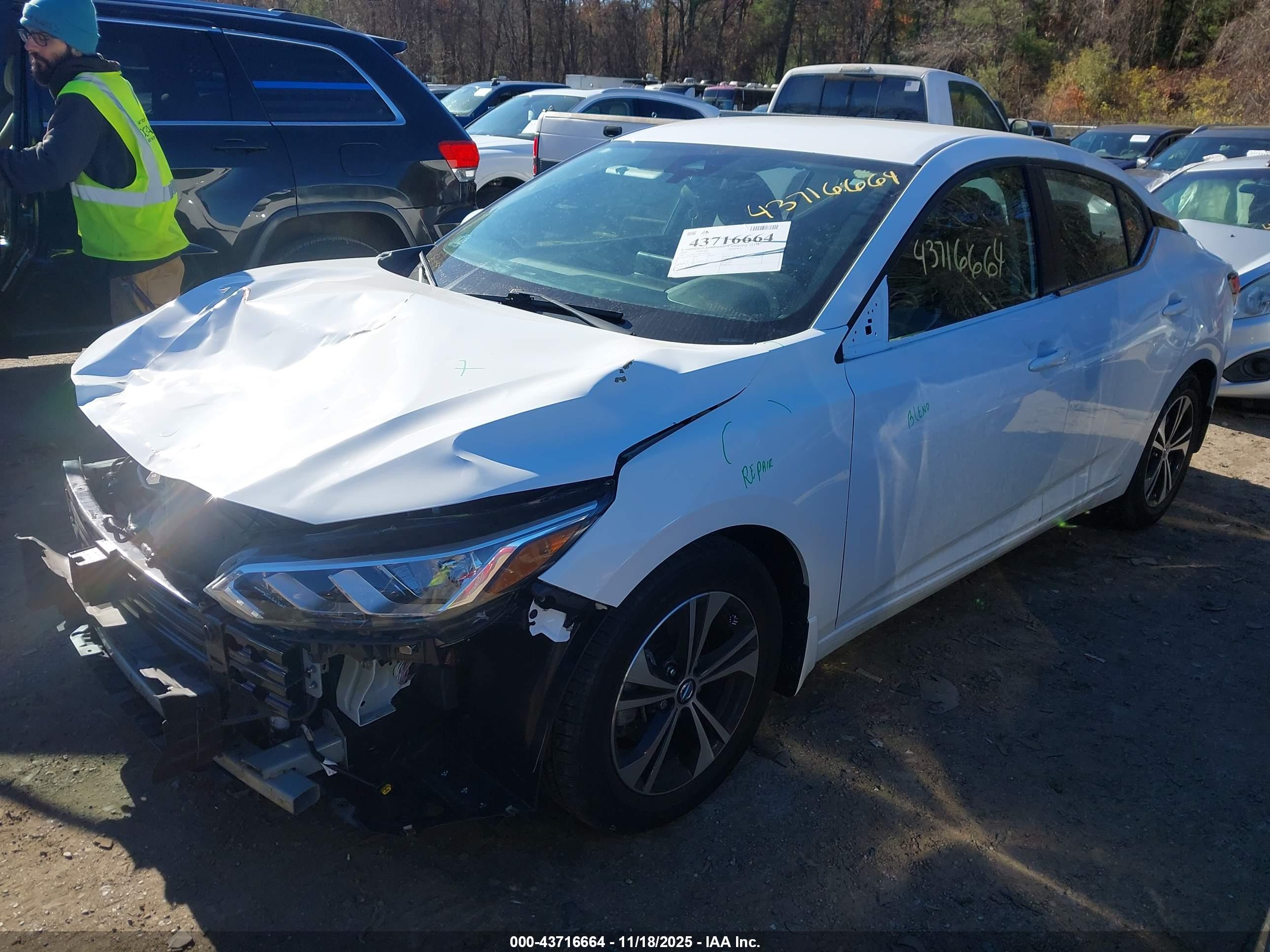 NISSAN SENTRA image 2