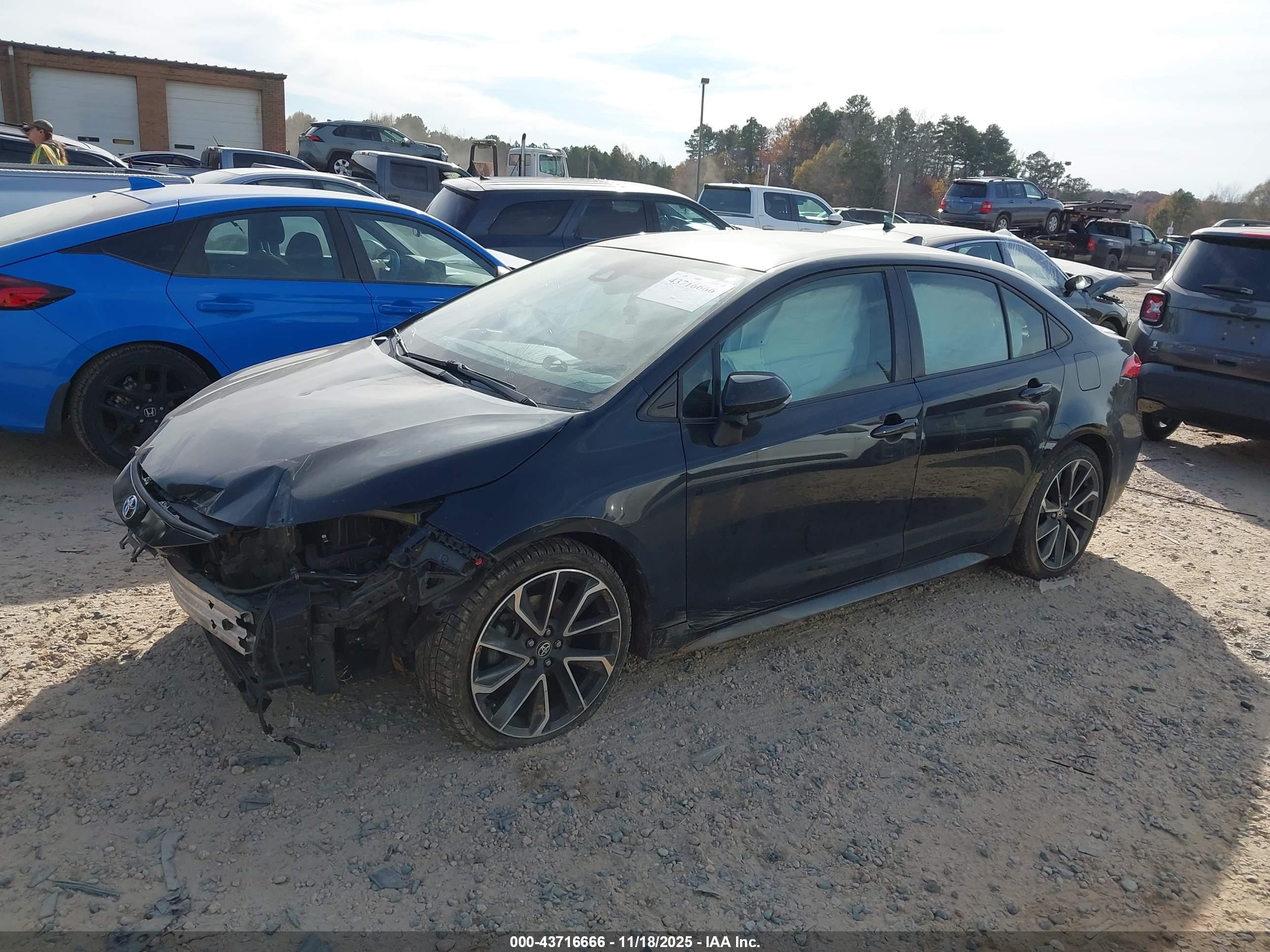 TOYOTA COROLLA image 2