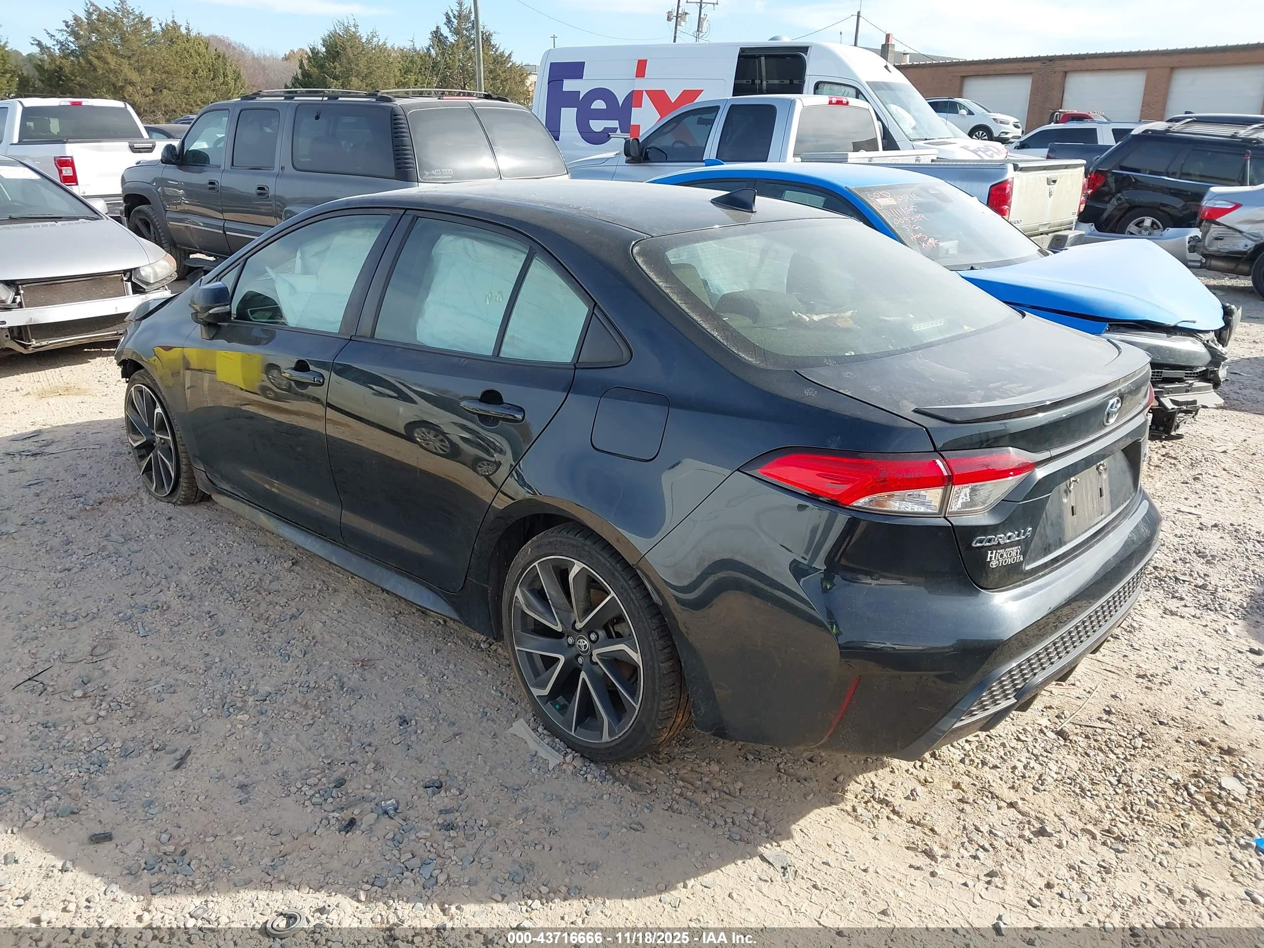 TOYOTA COROLLA image 3