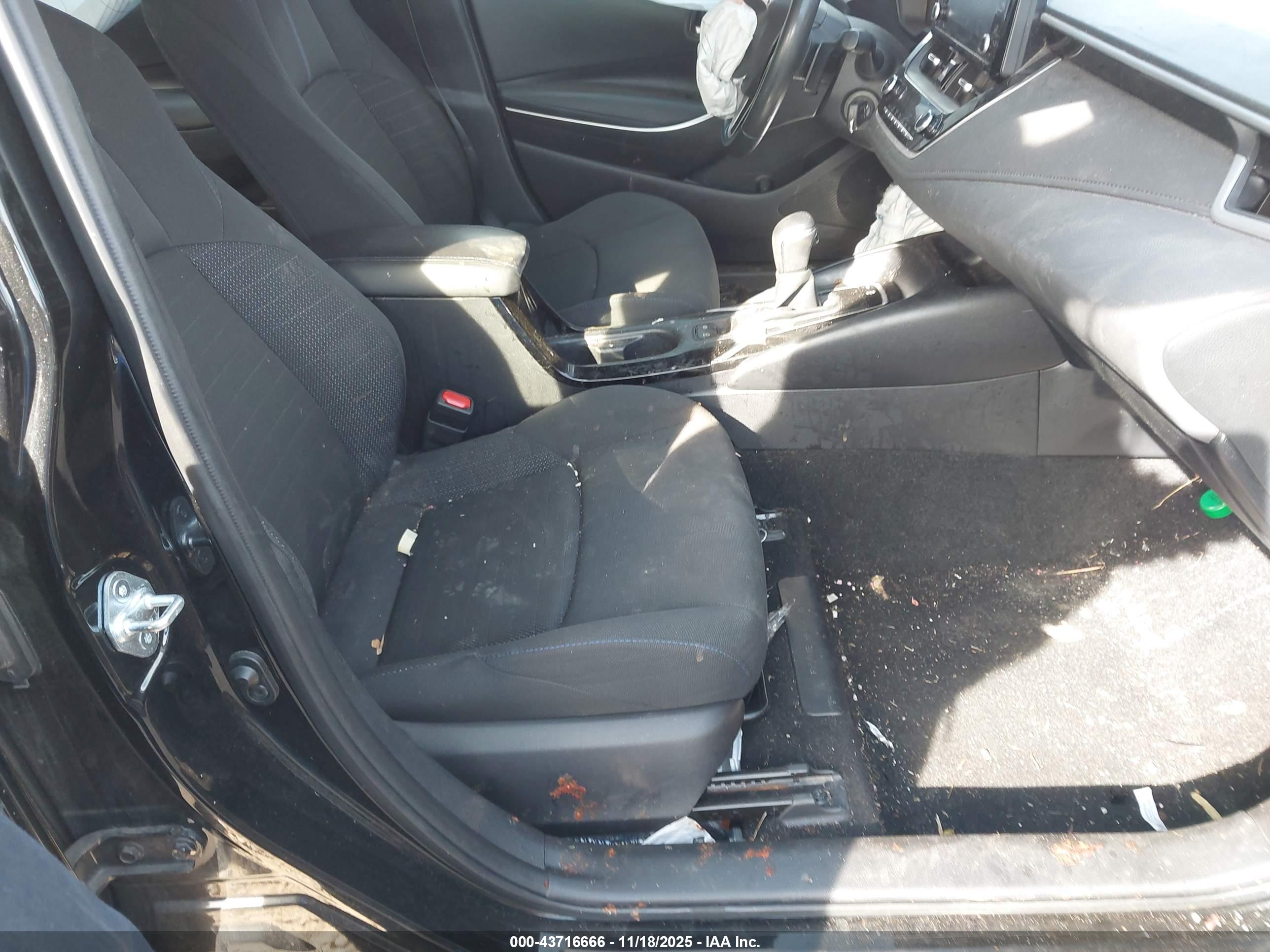 TOYOTA COROLLA image 5