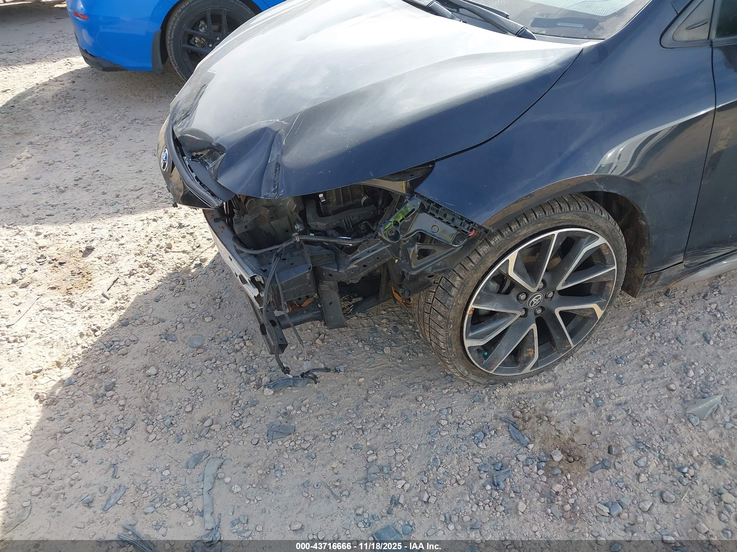 TOYOTA COROLLA image 6