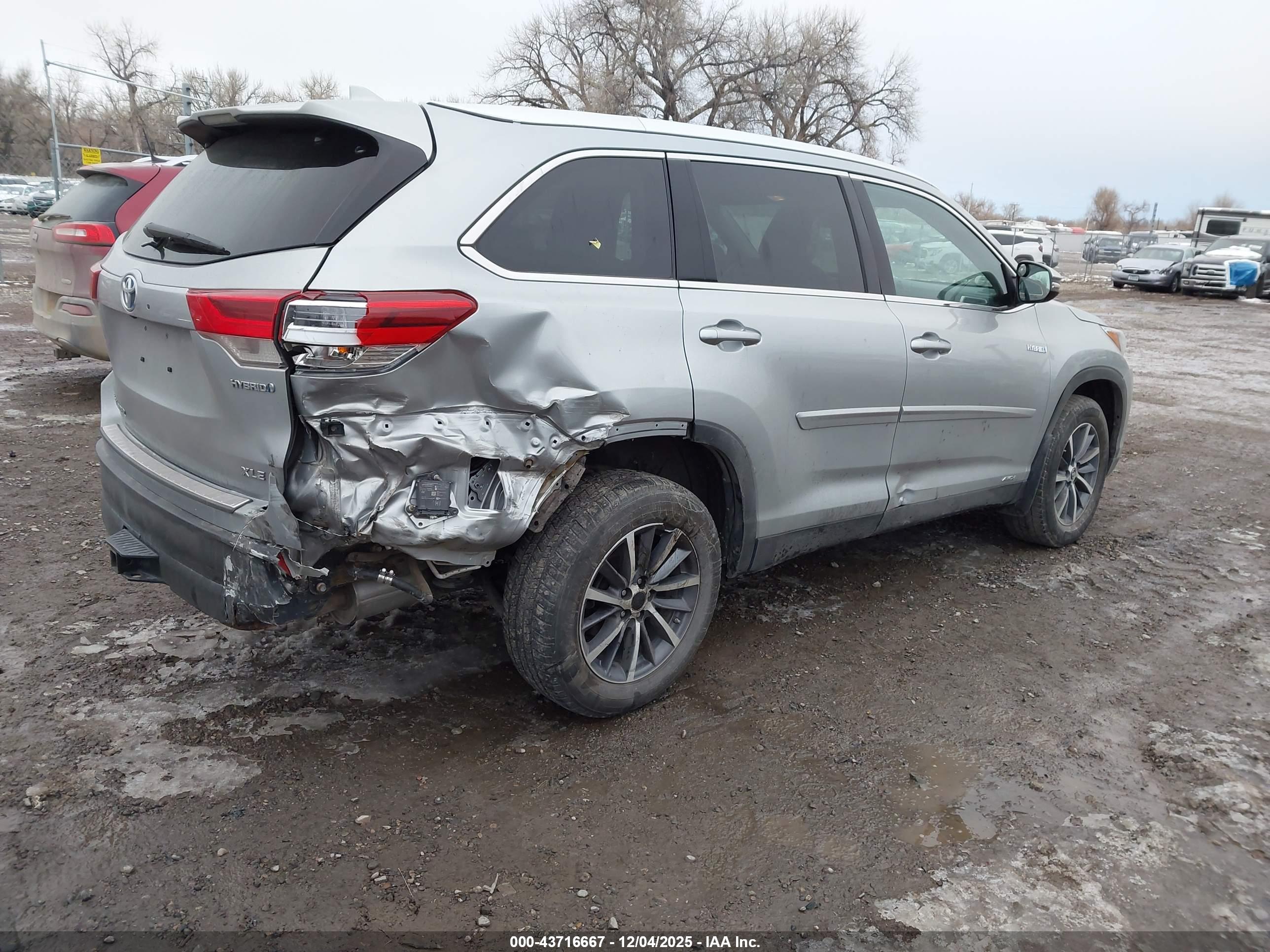 TOYOTA HIGHLANDER image 4