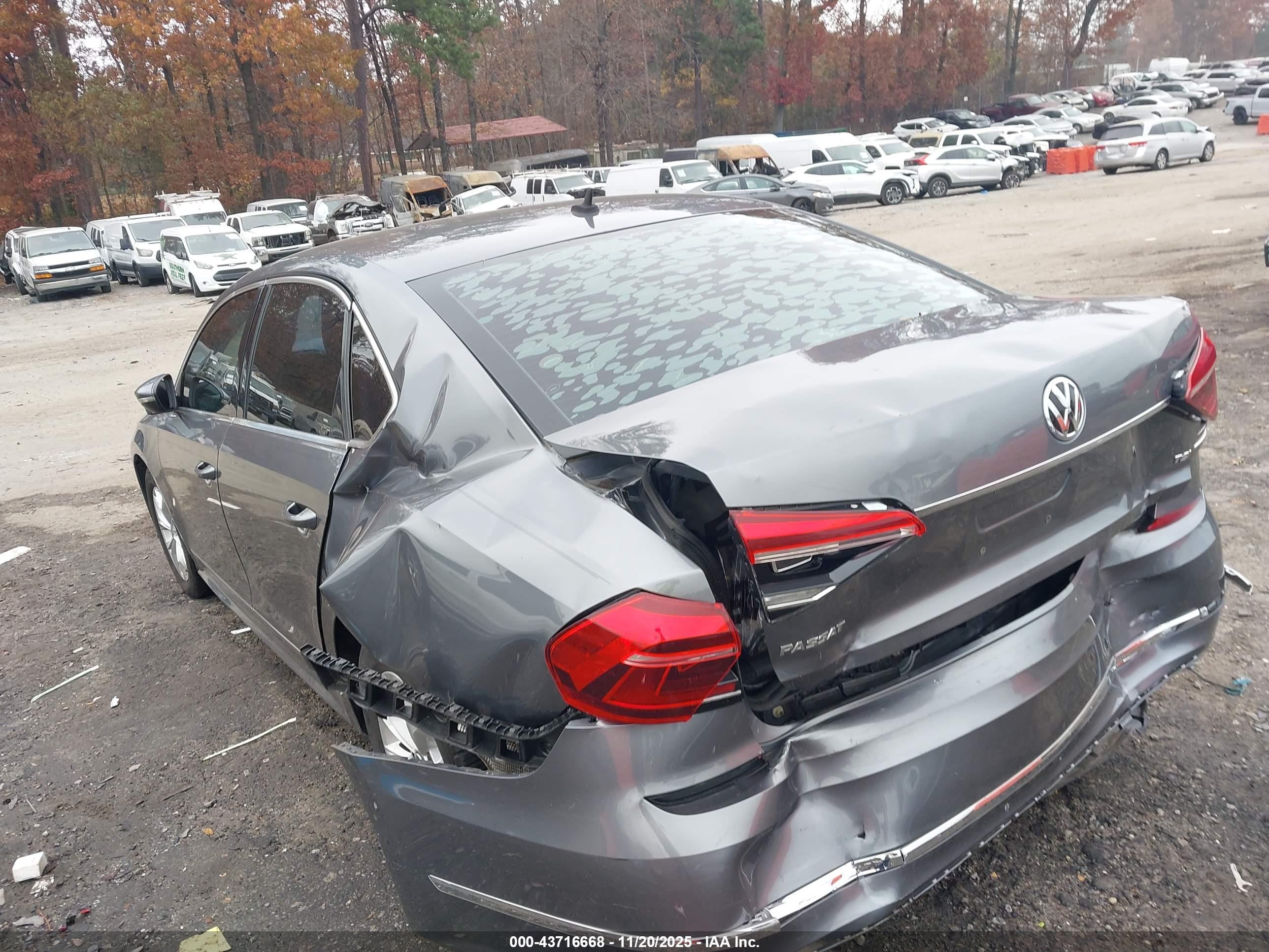 VOLKSWAGEN PASSAT image 6