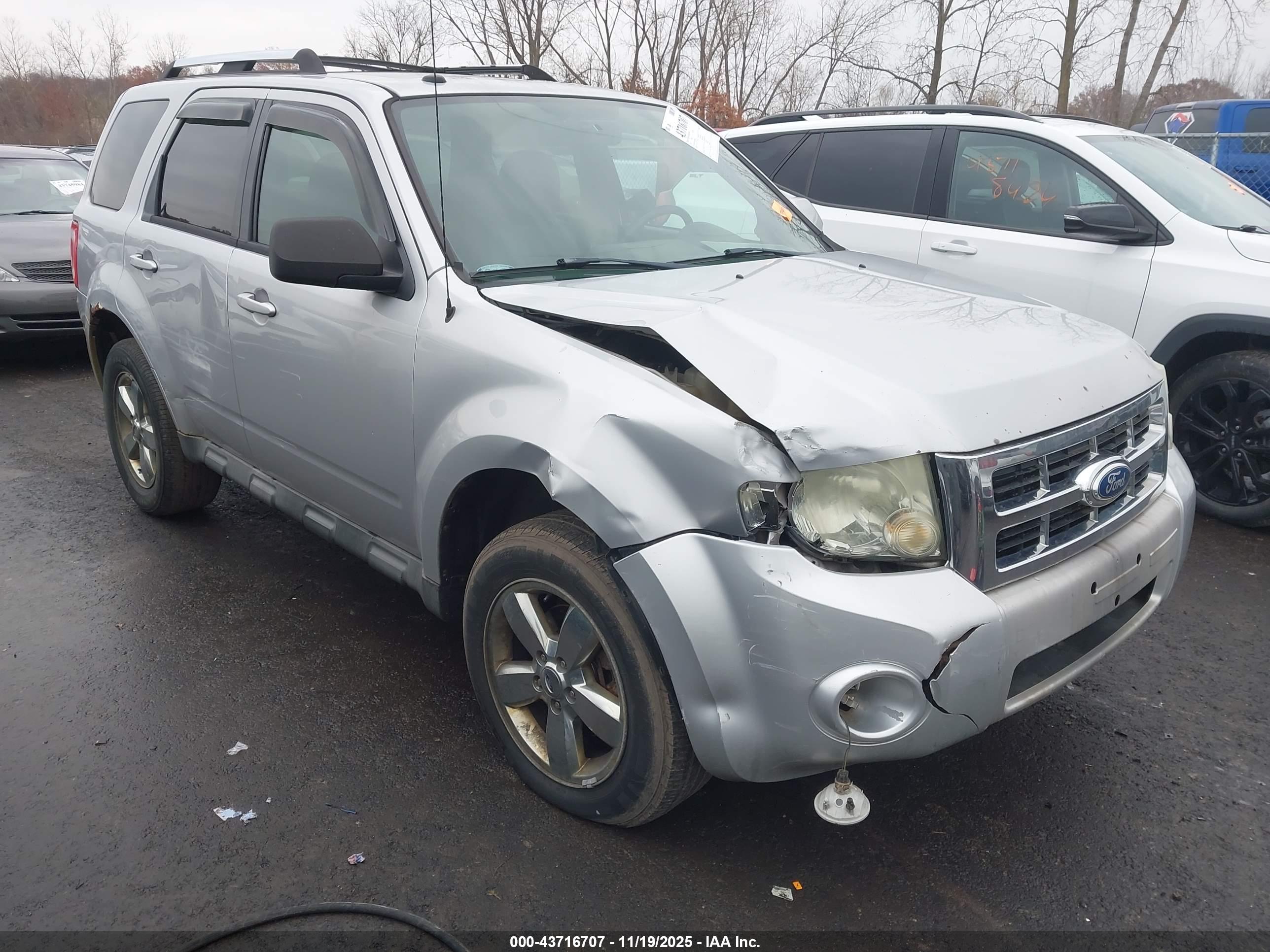 FORD ESCAPE image 6