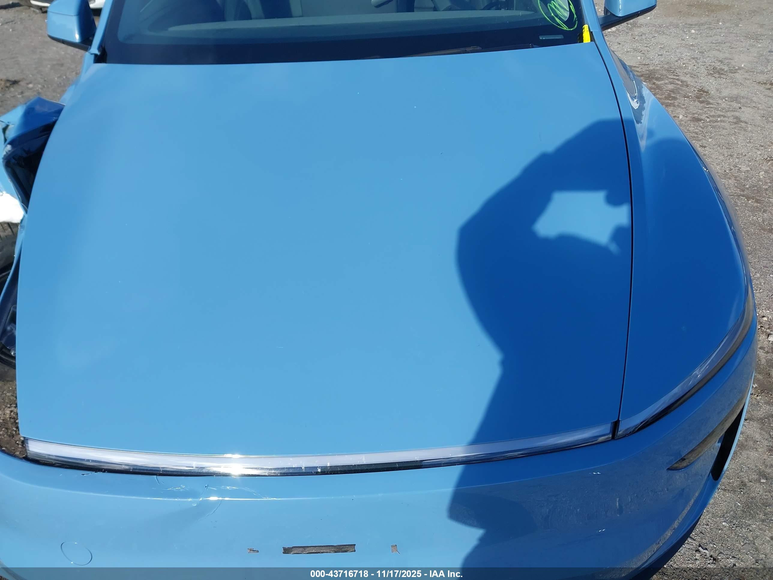 TESLA MODEL image 10