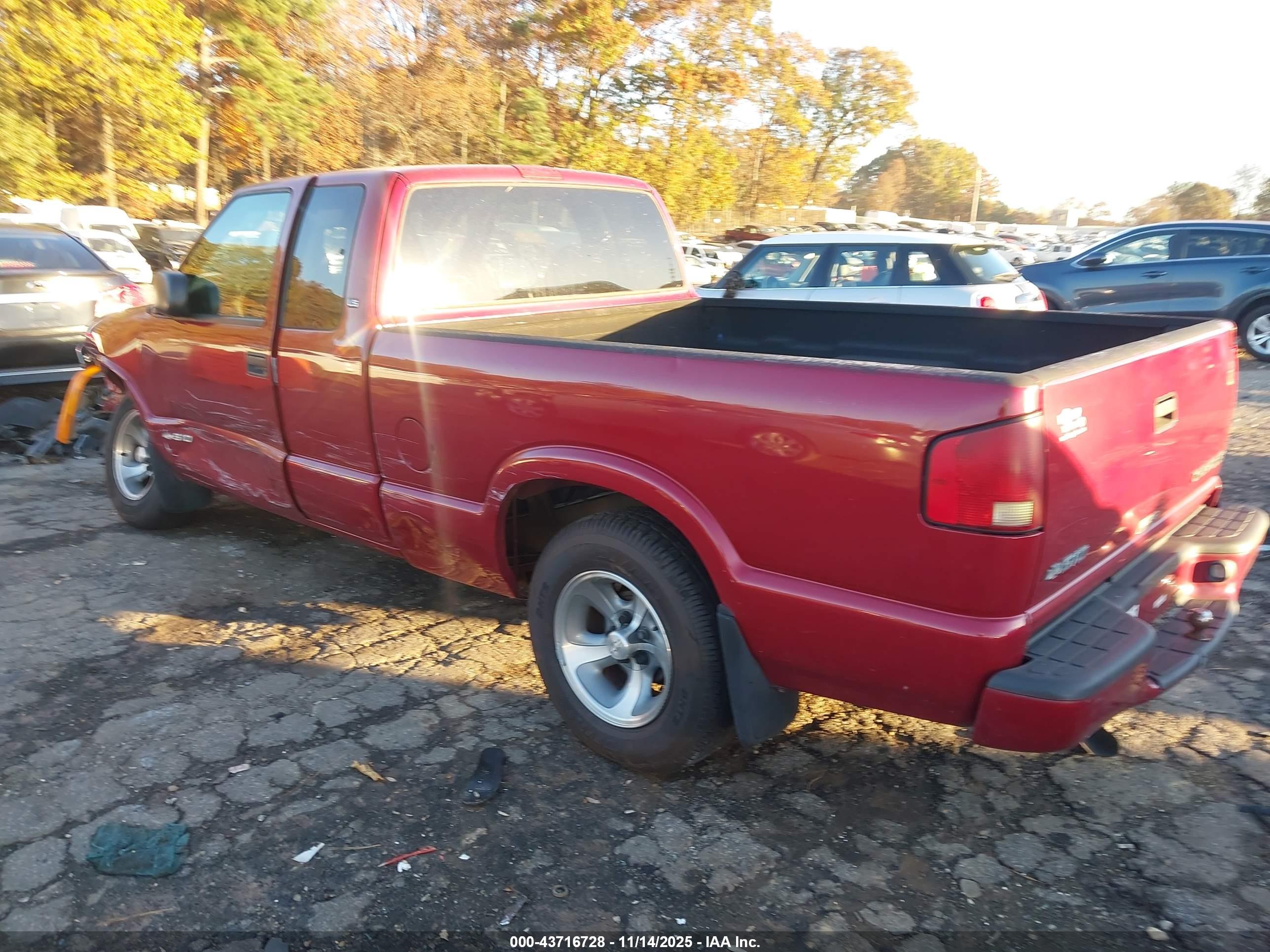 CHEVROLET S-10 image 3