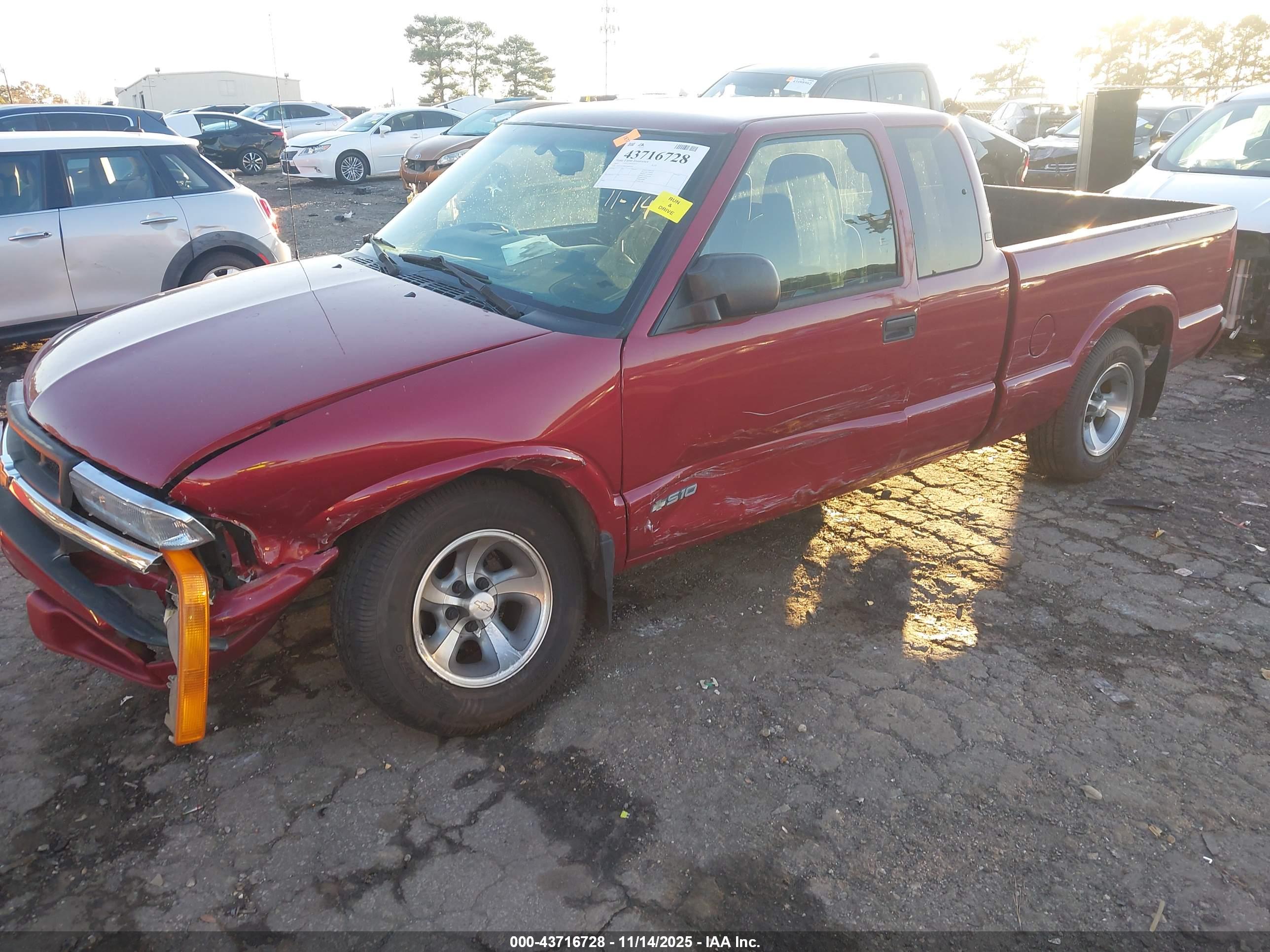 CHEVROLET S-10 image 6