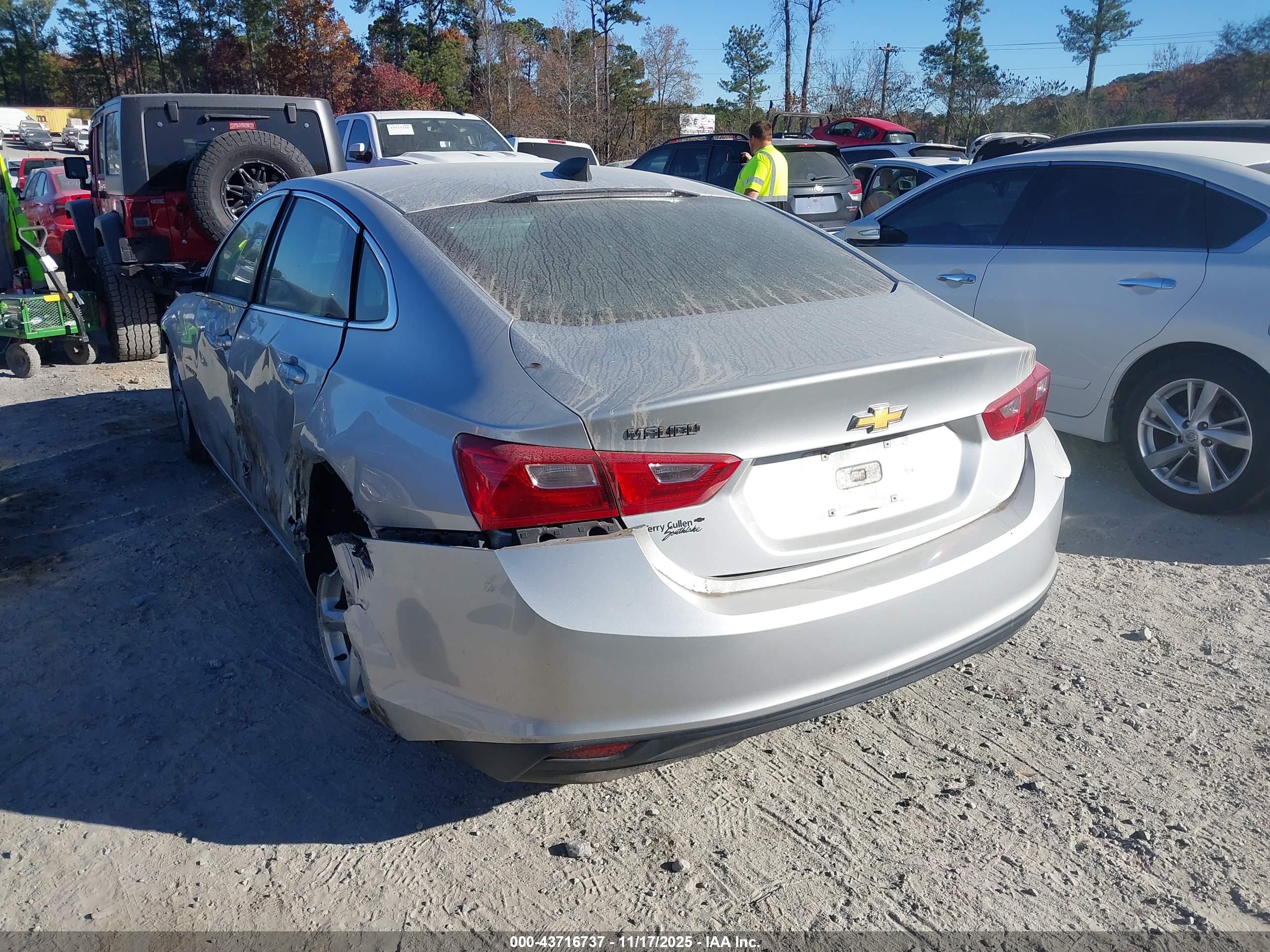 CHEVROLET MALIBU image 3
