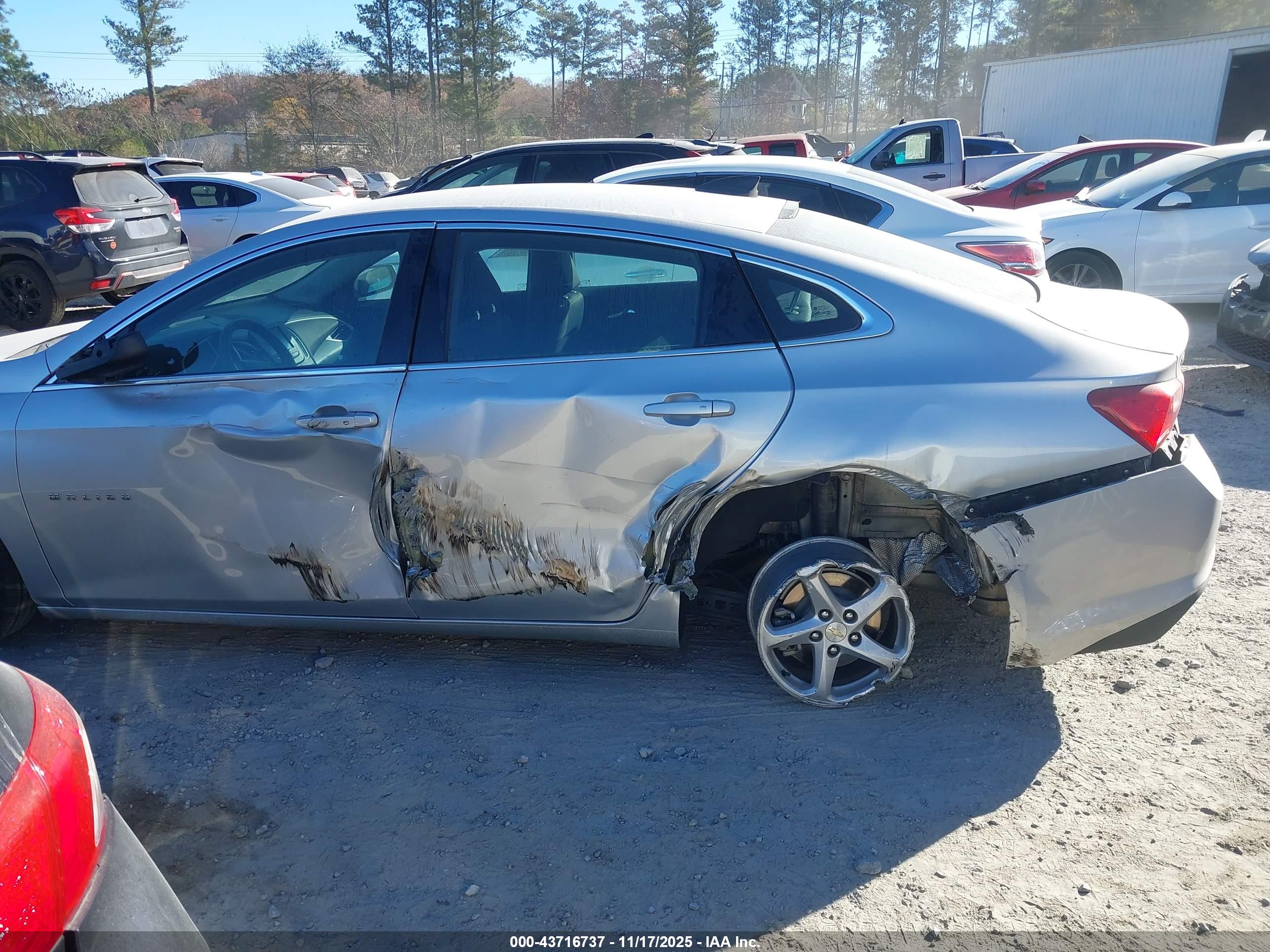 CHEVROLET MALIBU image 6