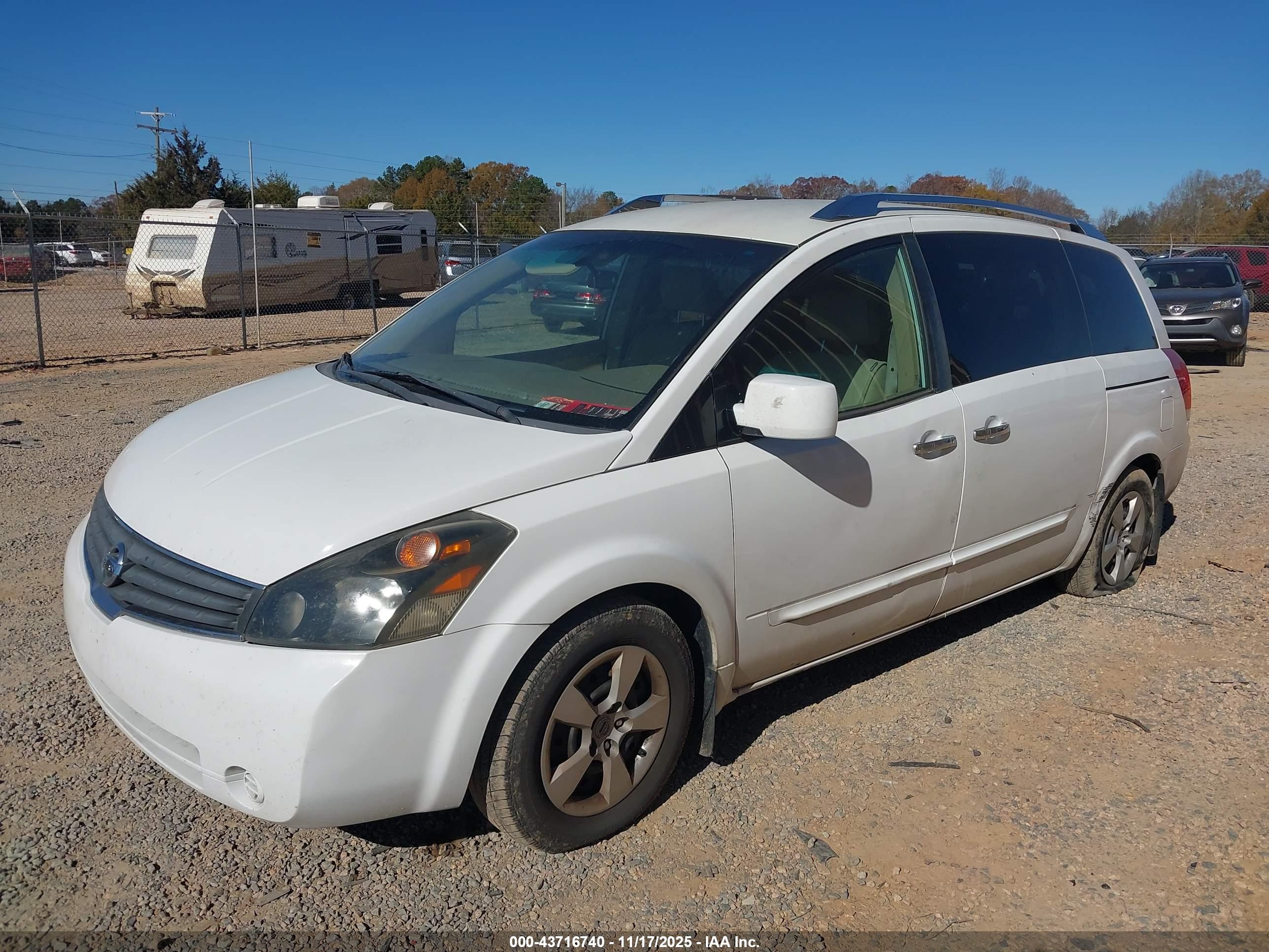 NISSAN QUEST image 2