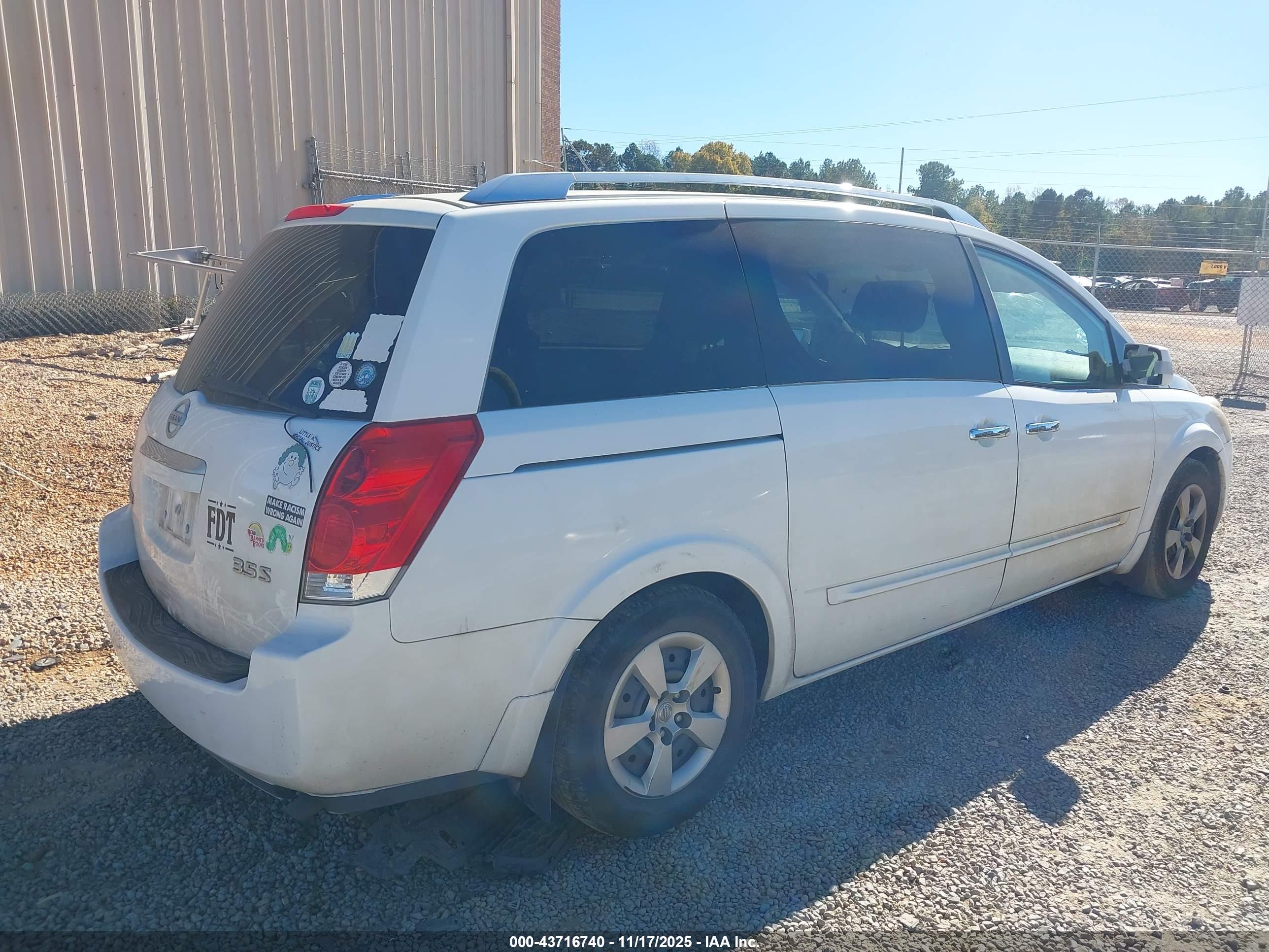 NISSAN QUEST image 4