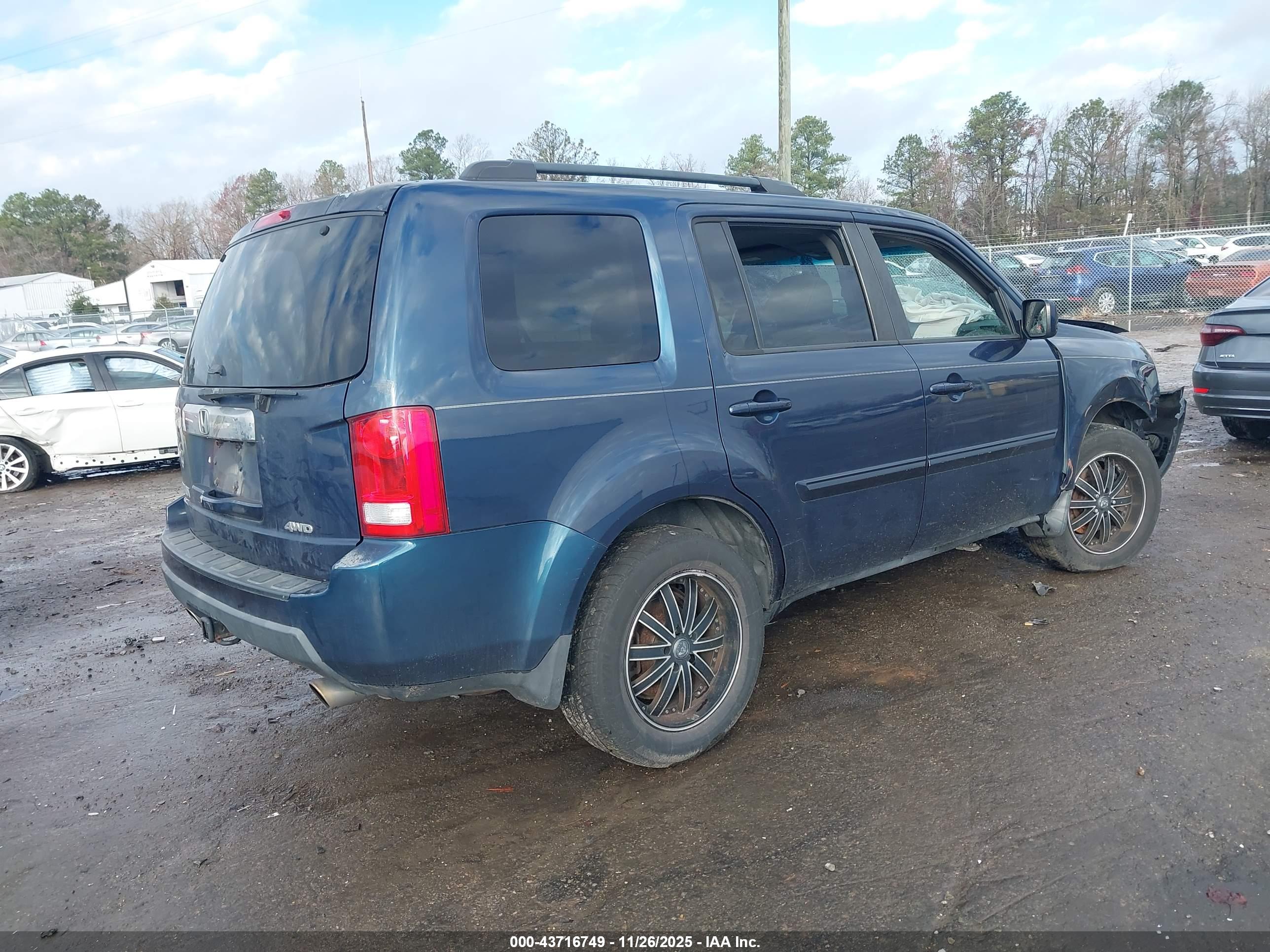 HONDA PILOT image 4