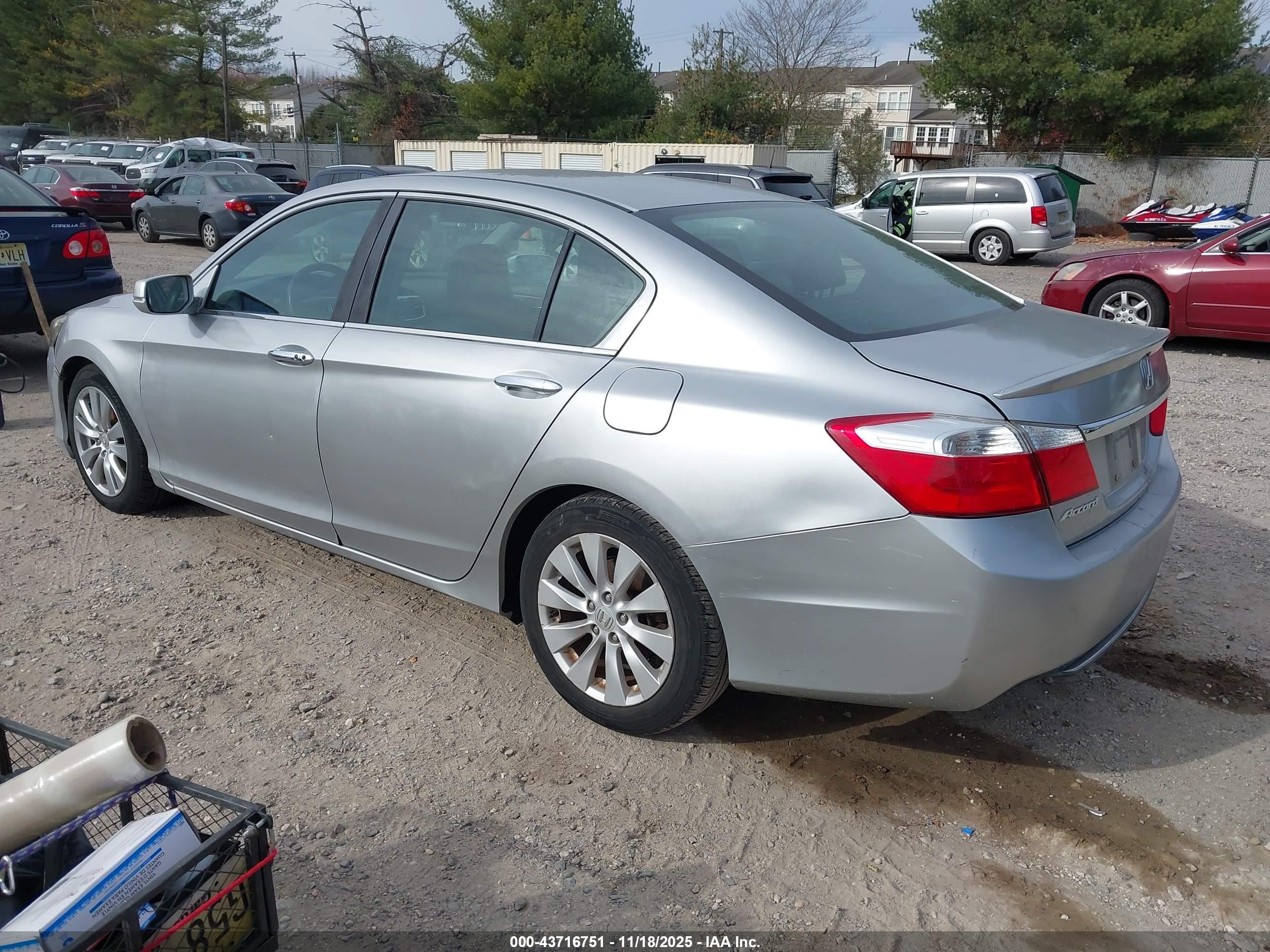 HONDA ACCORD image 3