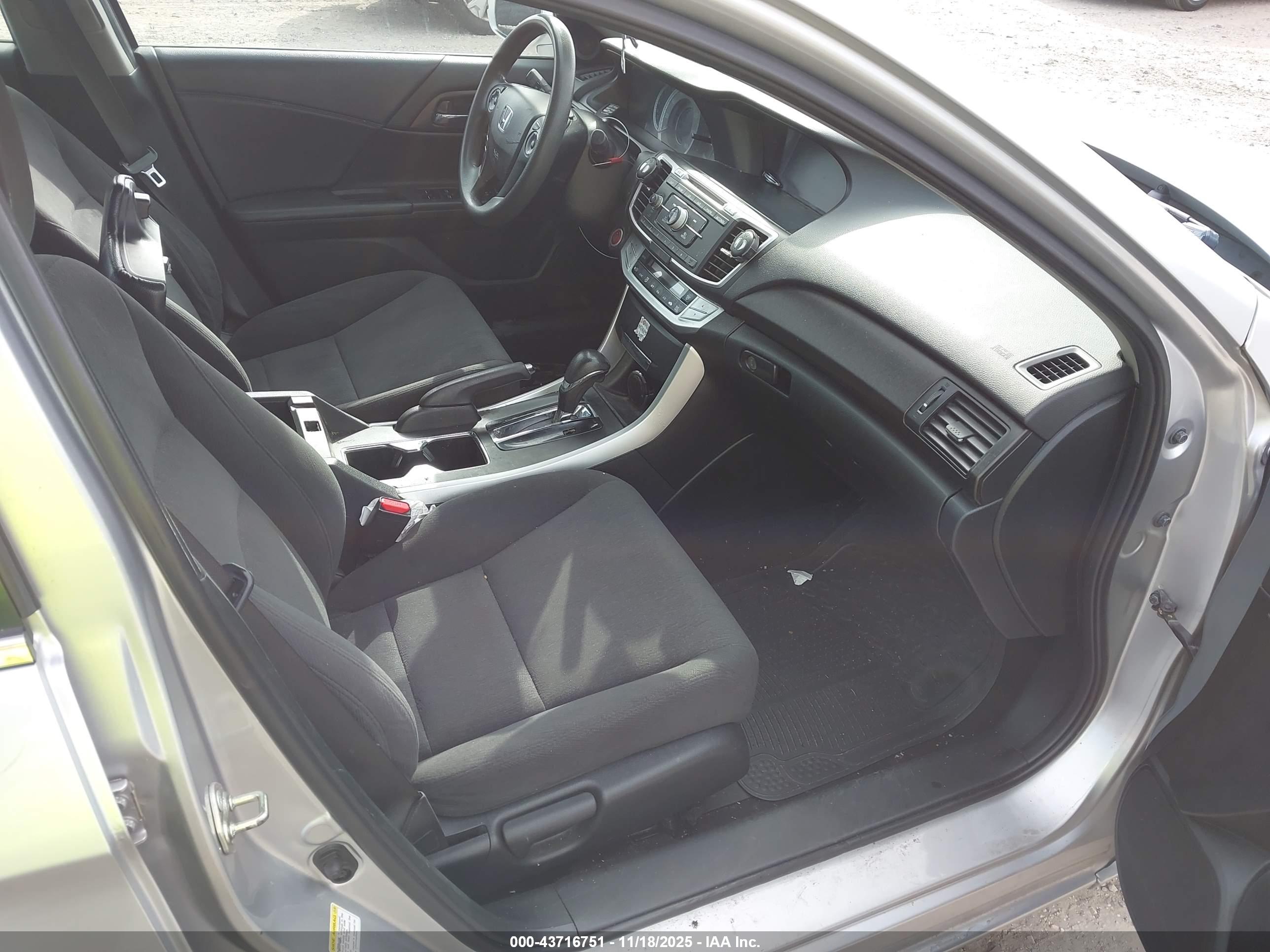HONDA ACCORD image 5